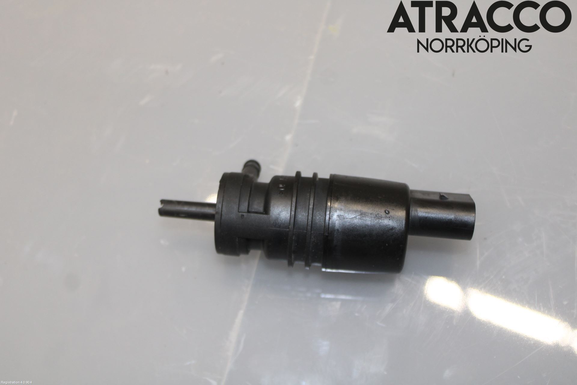 Mercedes-Benz MB SPRINTER (W906) 06-18 Spolarpump Vindruta