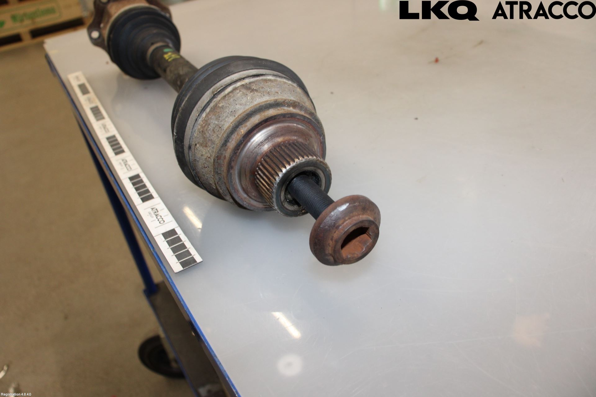 Audi A4/S4 08-11 Drivaxel Fram Höger