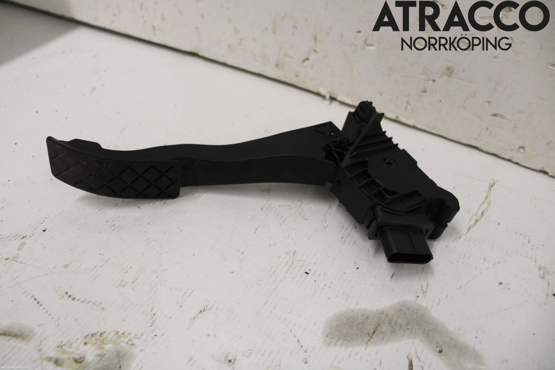 Seat ATECA 16->> Gaspedal