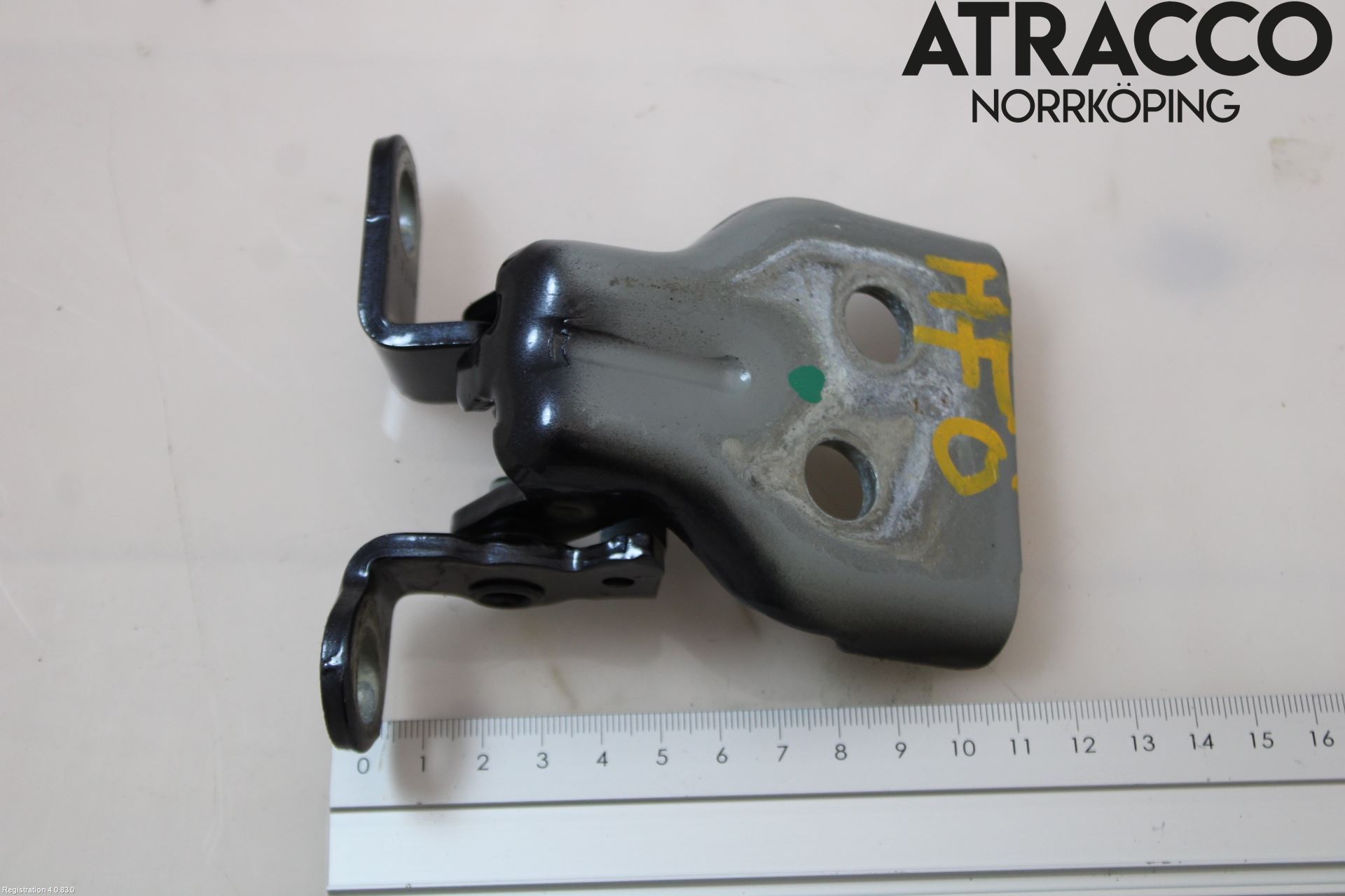 Ford FIESTA     06-08 Dörrgångjärn