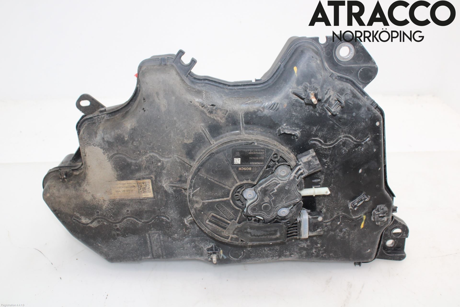 Volkswagen VW TOURAN 16- Adblue Tank