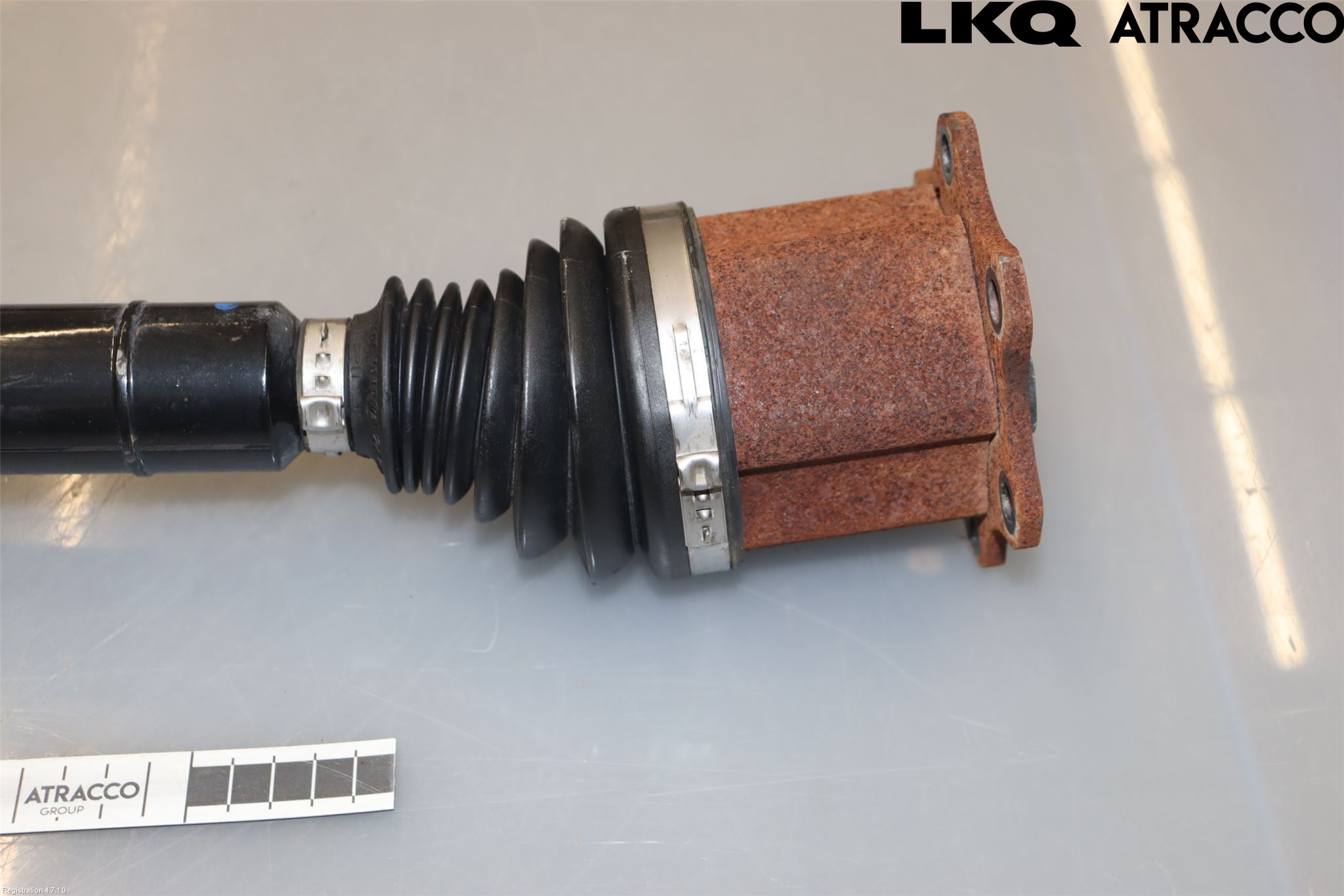 Volkswagen VW PASSAT 15-19 Drivaxel Fram Höger