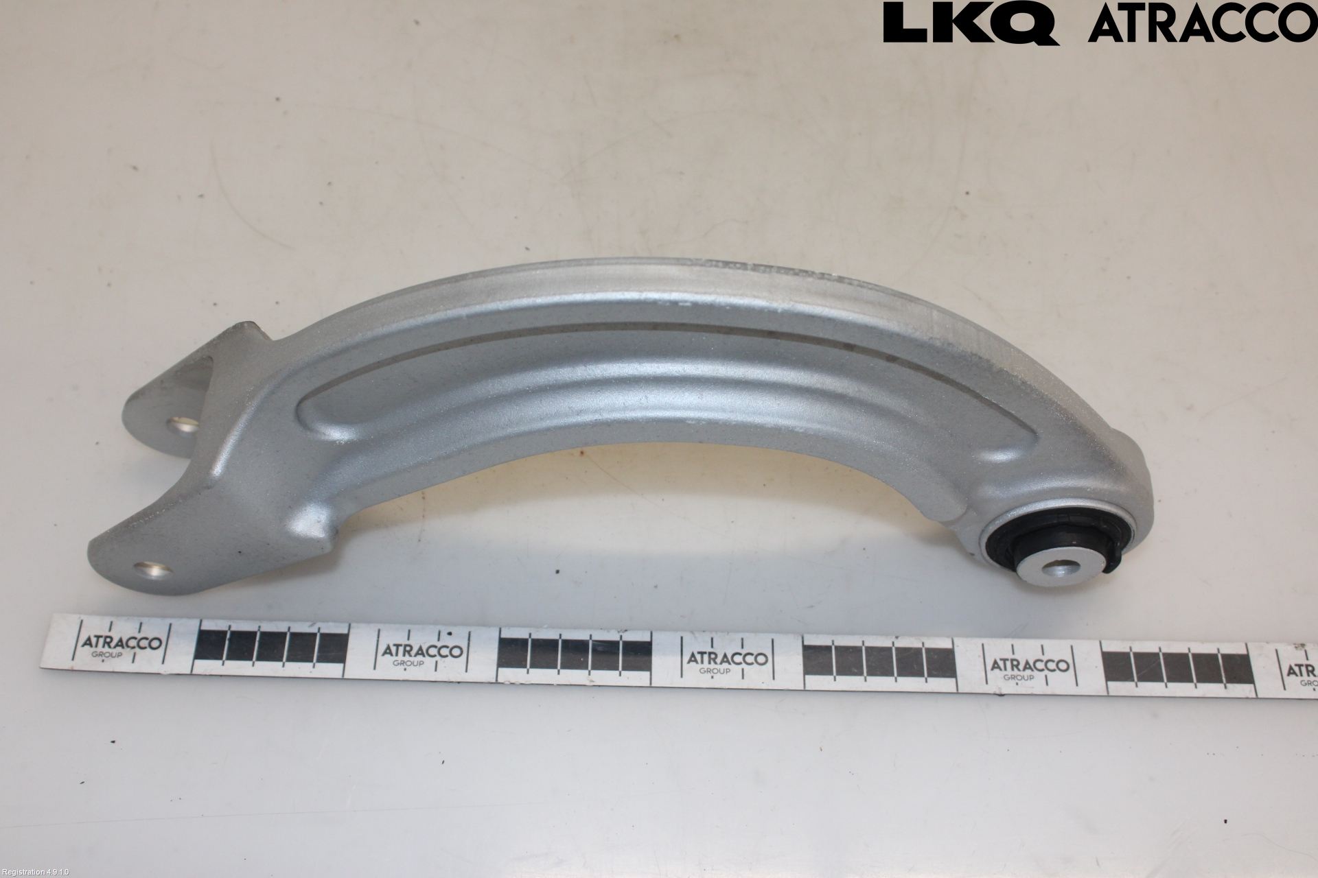 Cupra BORN 22- Bärarm Bak Övre Höger