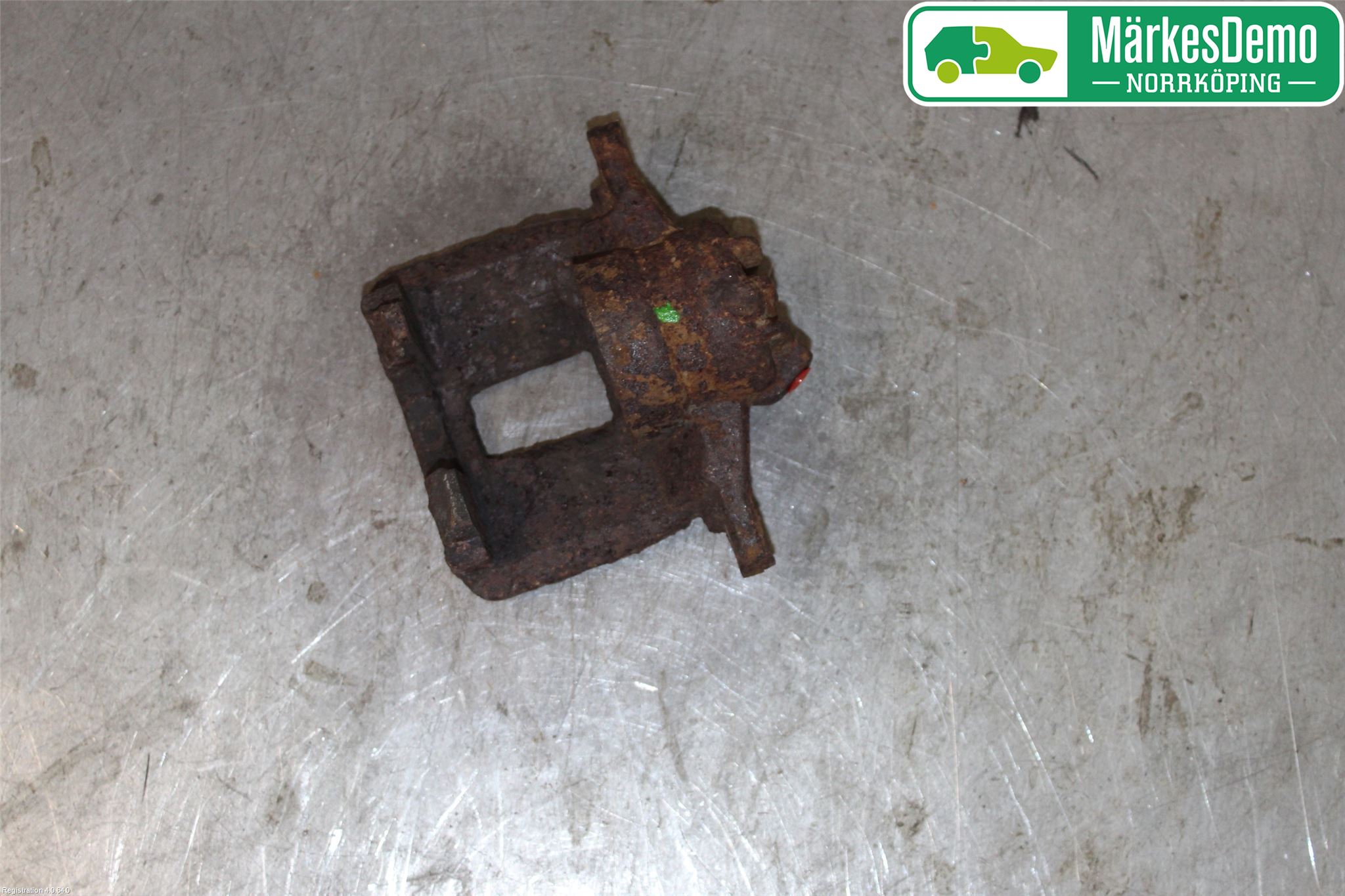 Peugeot 307     05-08 Bromsok Fram Höger