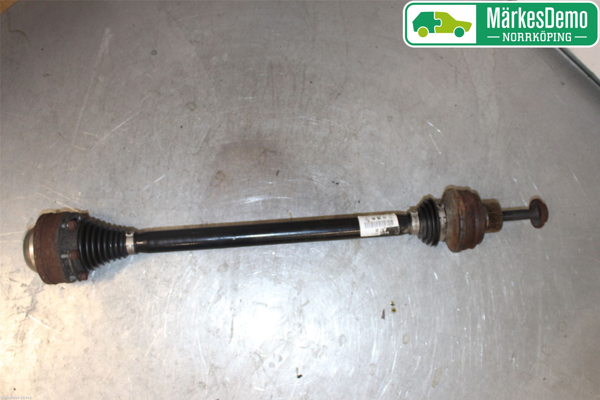 Audi Q5 09-16 Drivaxel Bak Vänster