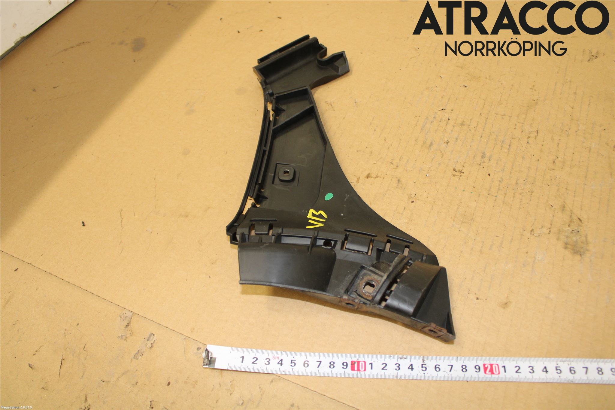 Volvo C30 07-10 Stötfångarfäste Bak Vä