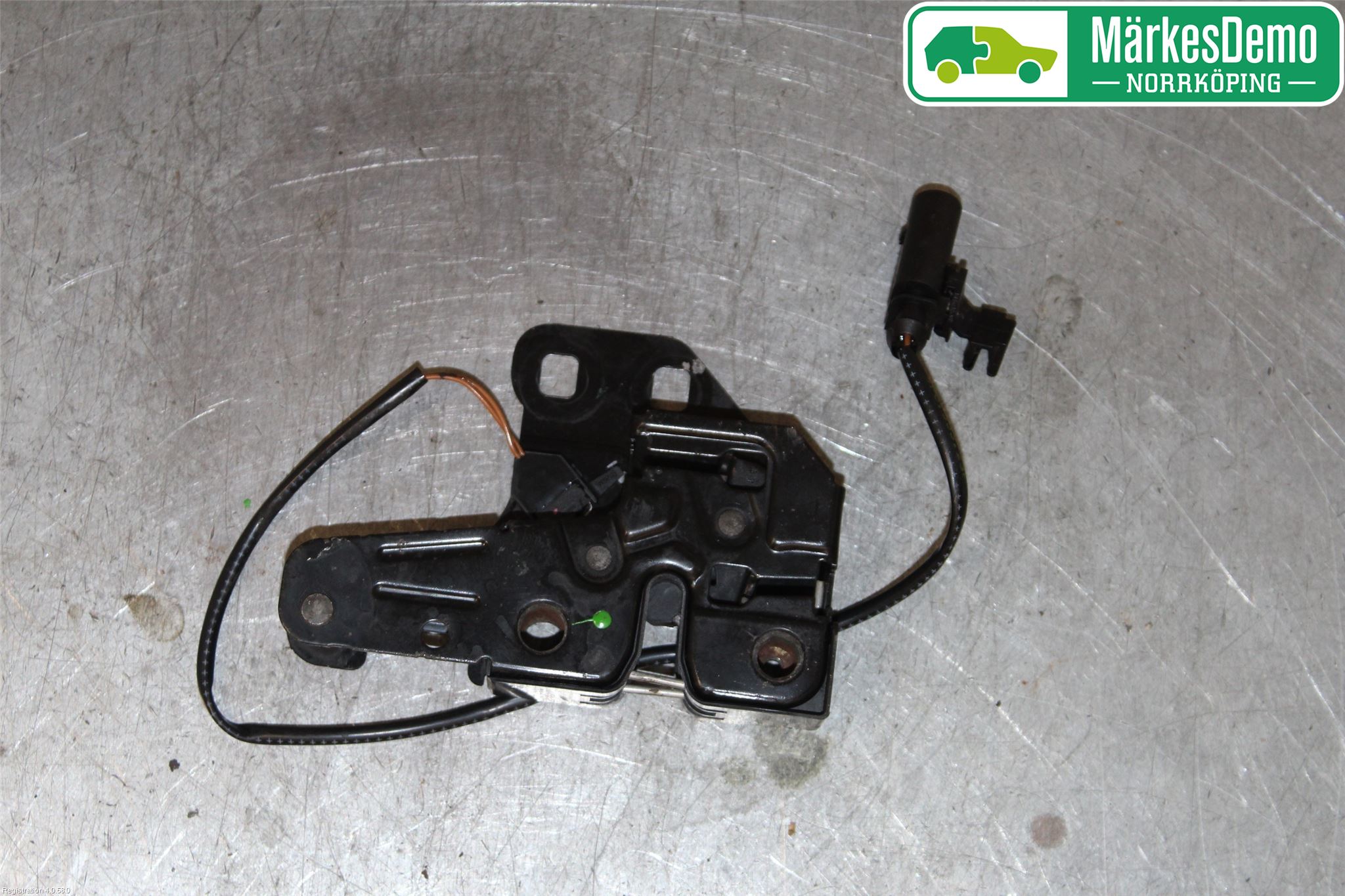 Audi A6/S6     05-11 Huvlås