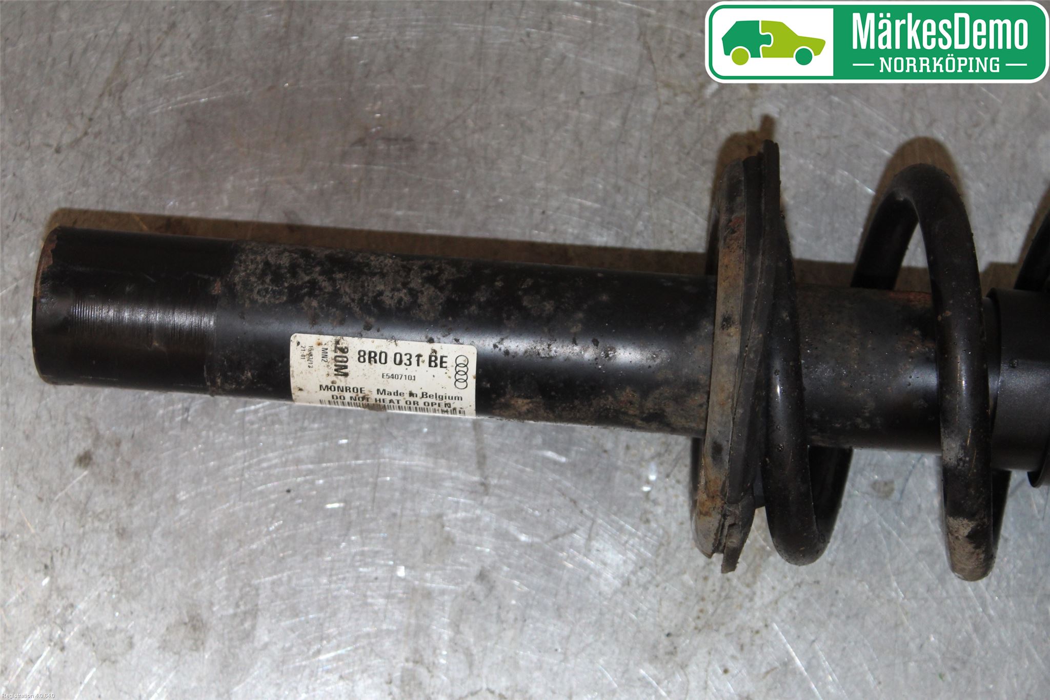 Audi Q5 09-16 Fjäderben Fram Vänster