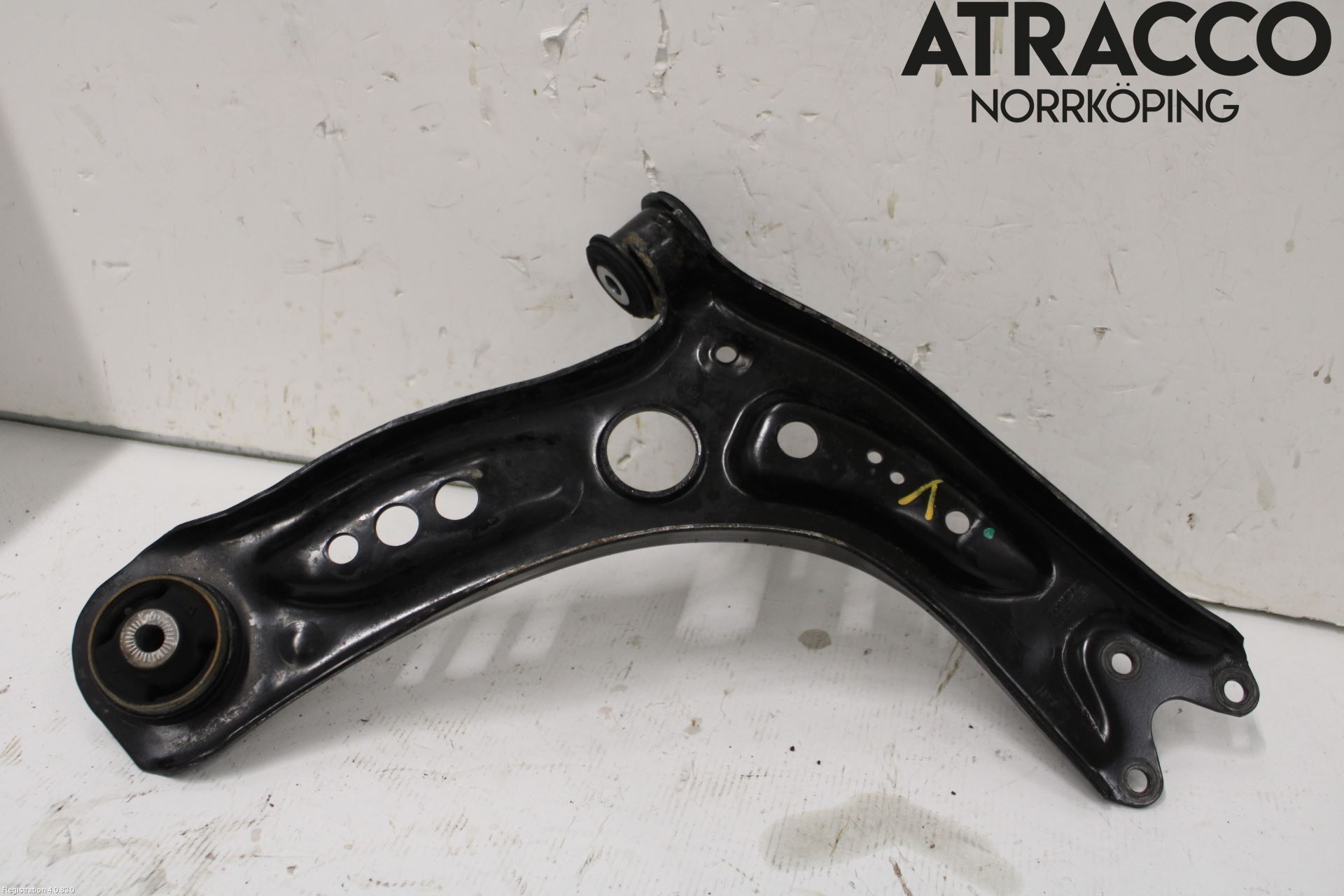 Seat LEON 13-20 Bärarm Fram Undre Vä