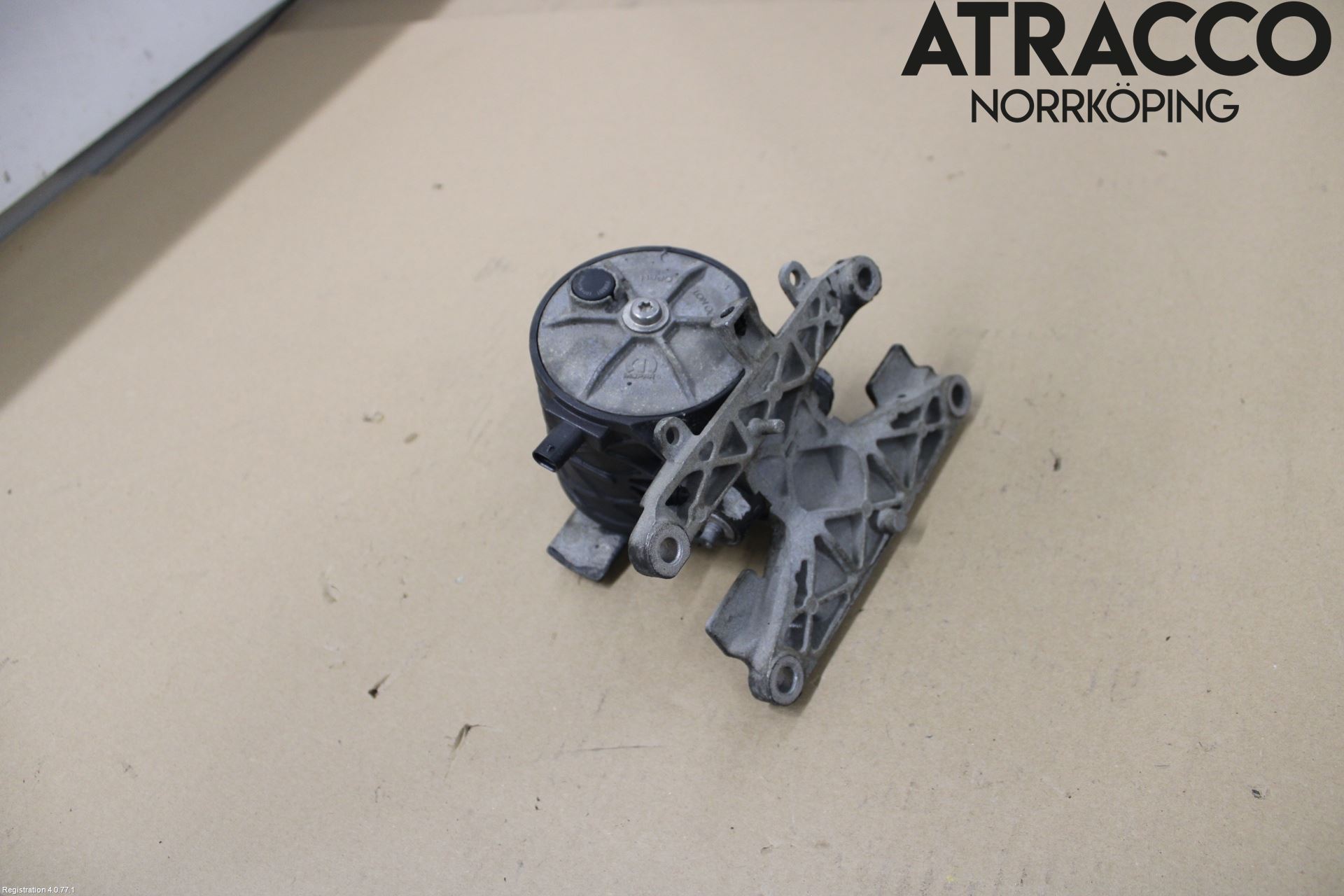 Dodge PICK UP RAM 81- Motorfäste