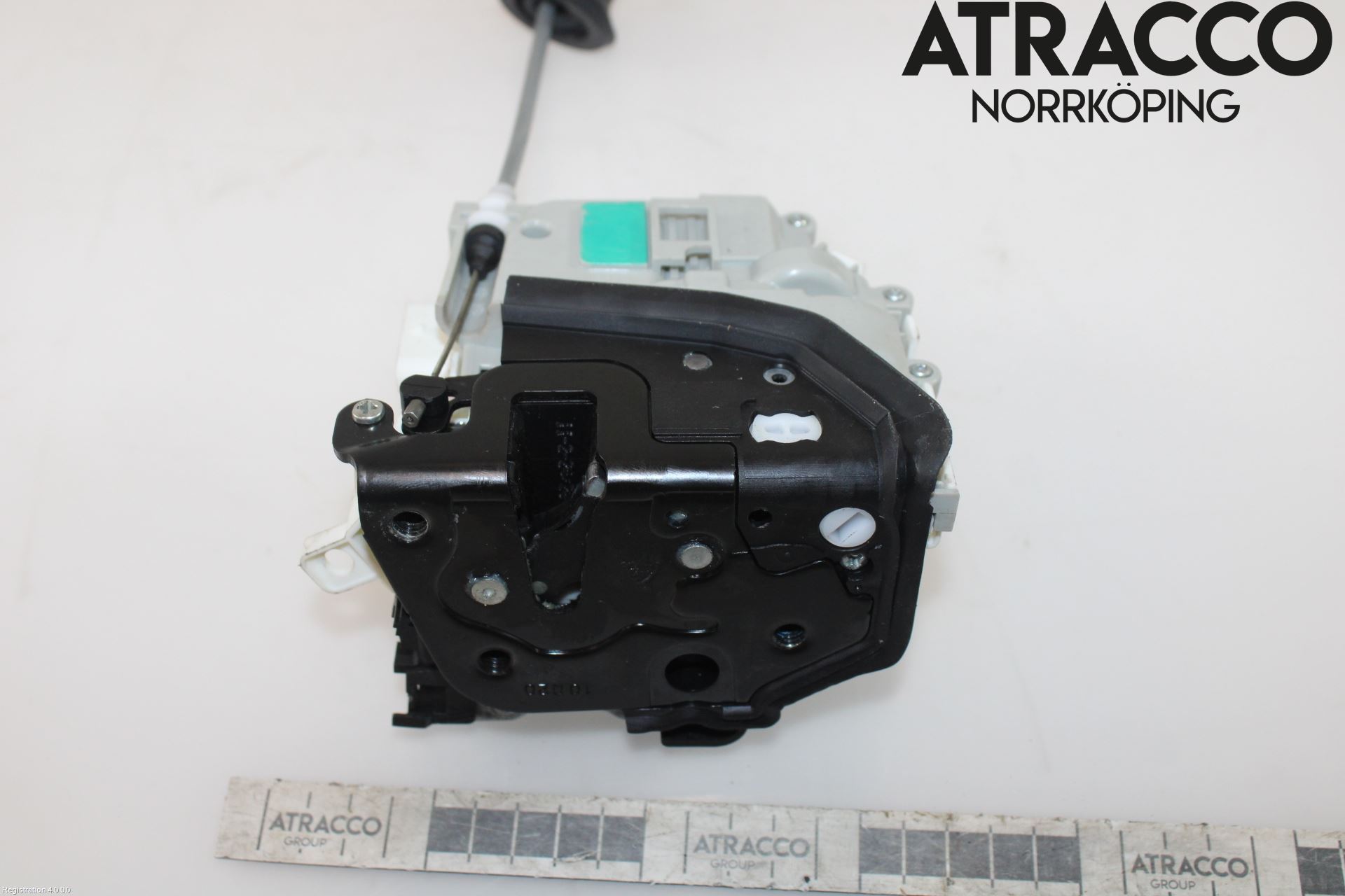 Audi A4/S4 B9 20- Låskista-Dörrlås