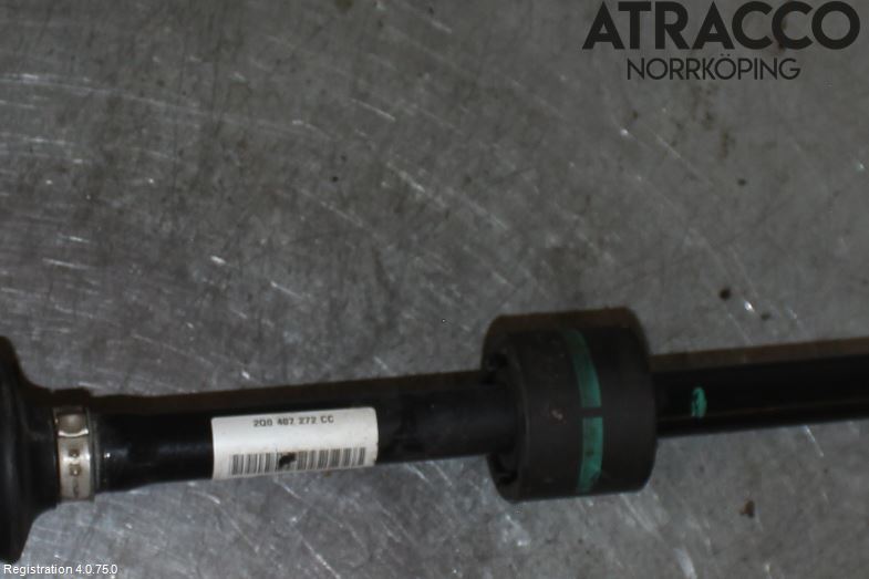 Volkswagen VW T-CROSS 19- Drivaxel Fram Höger