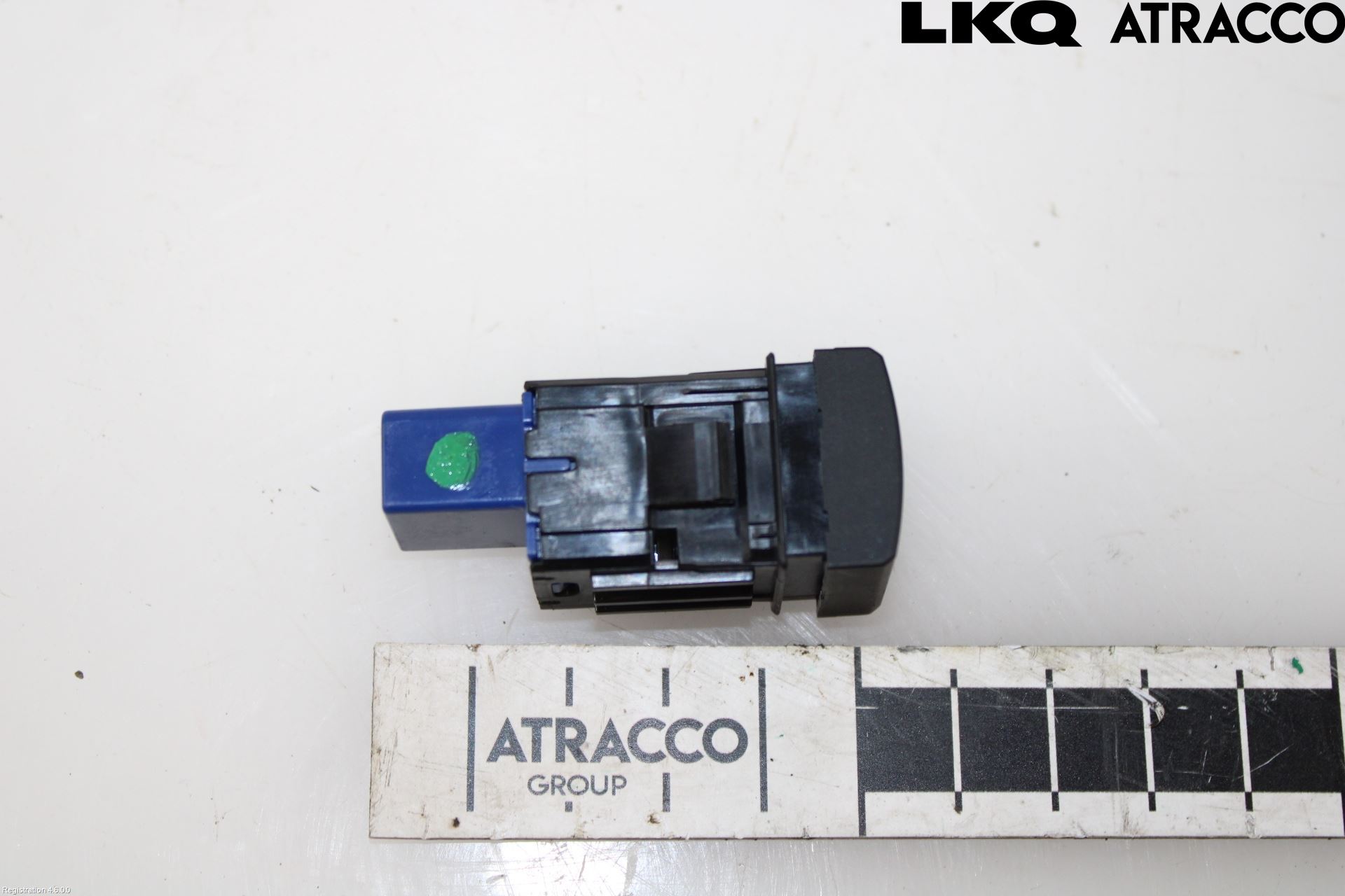 Toyota COROLLA 19- Strömställare Baklucka