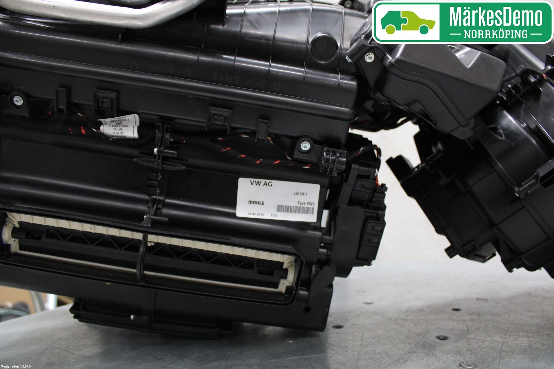 Audi A6 F2/C8 19- Värme Cellpaket Komp