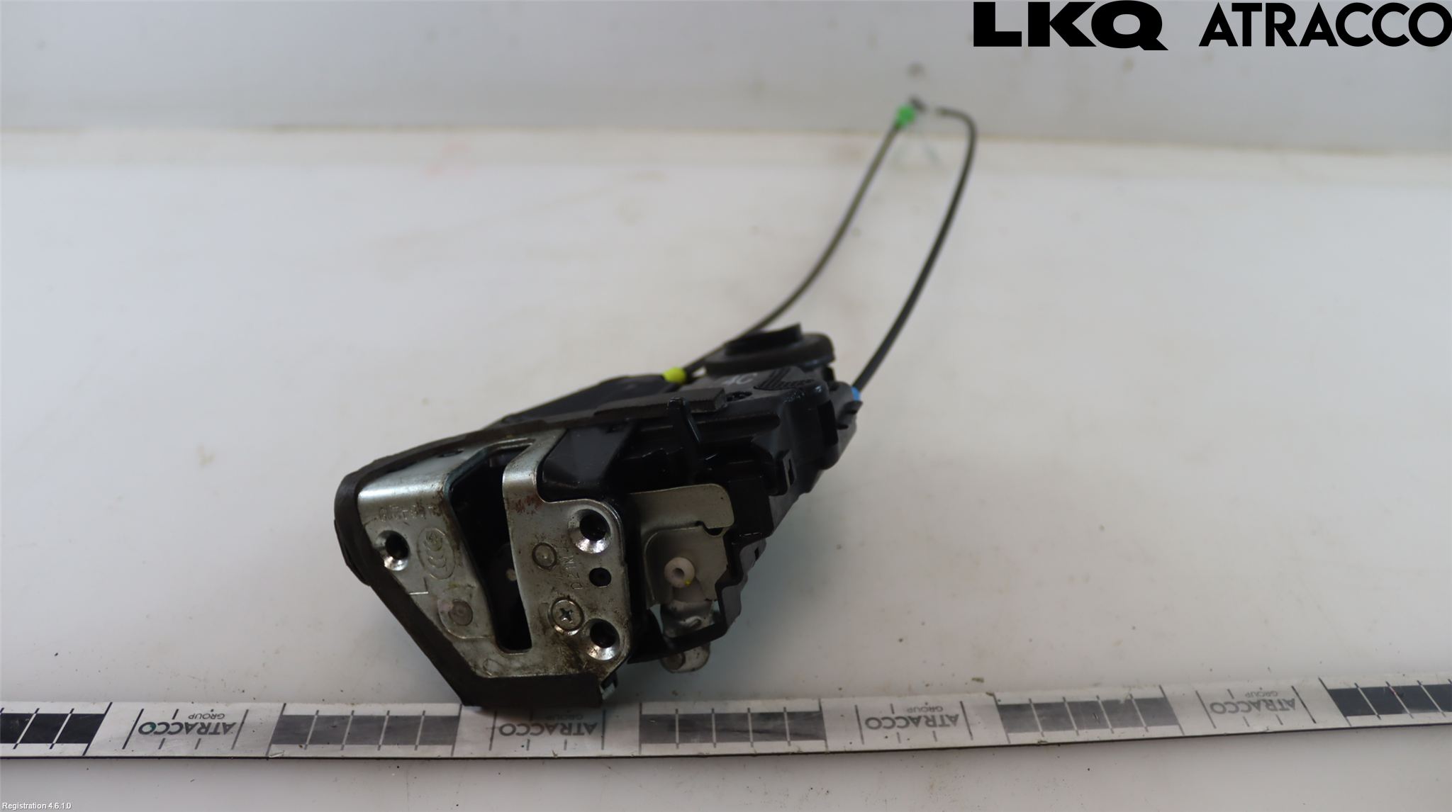 Toyota AURIS 13-19 Låskista-Dörrlås