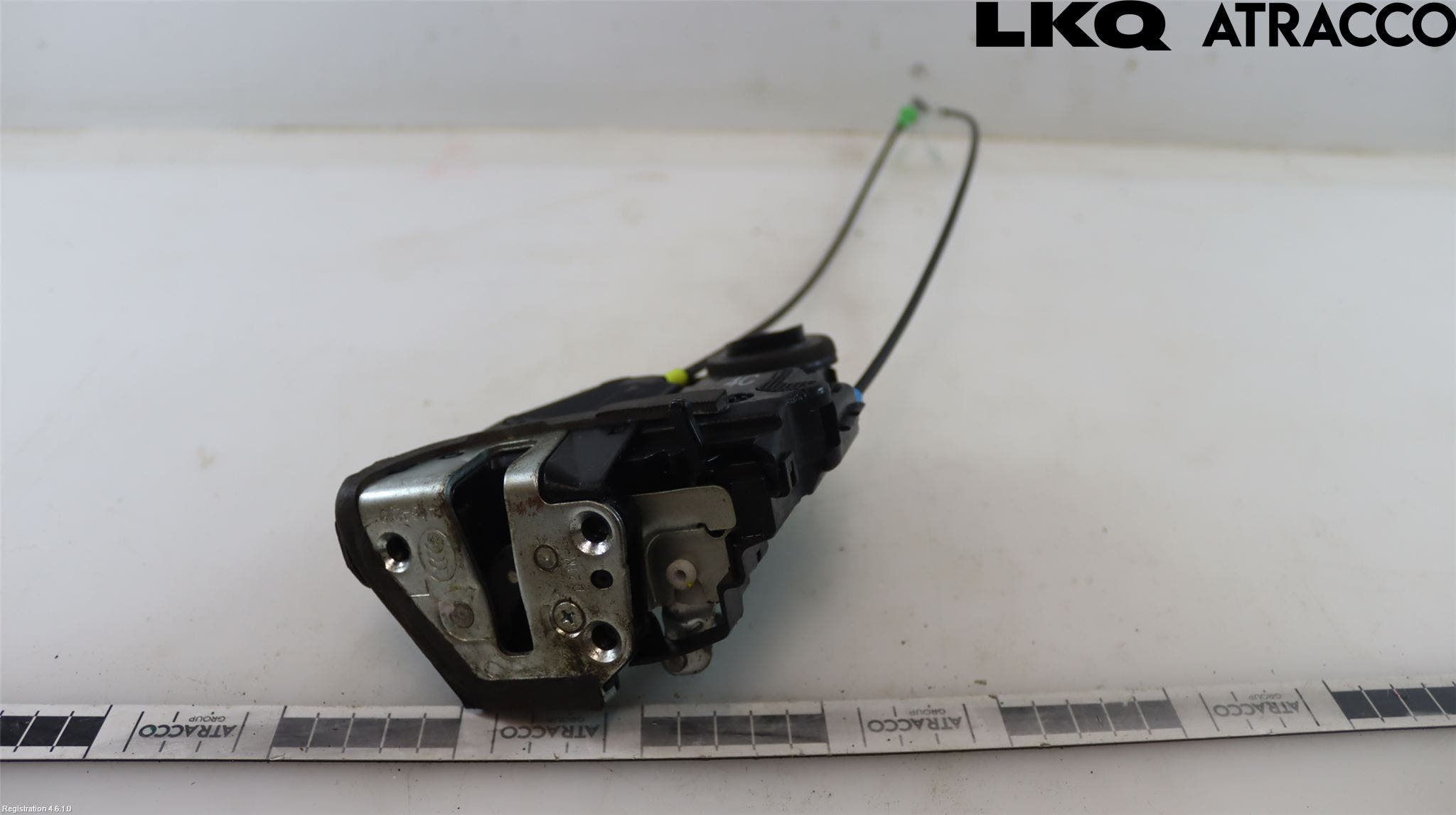 Toyota AURIS 13-19 Låskista-Dörrlås