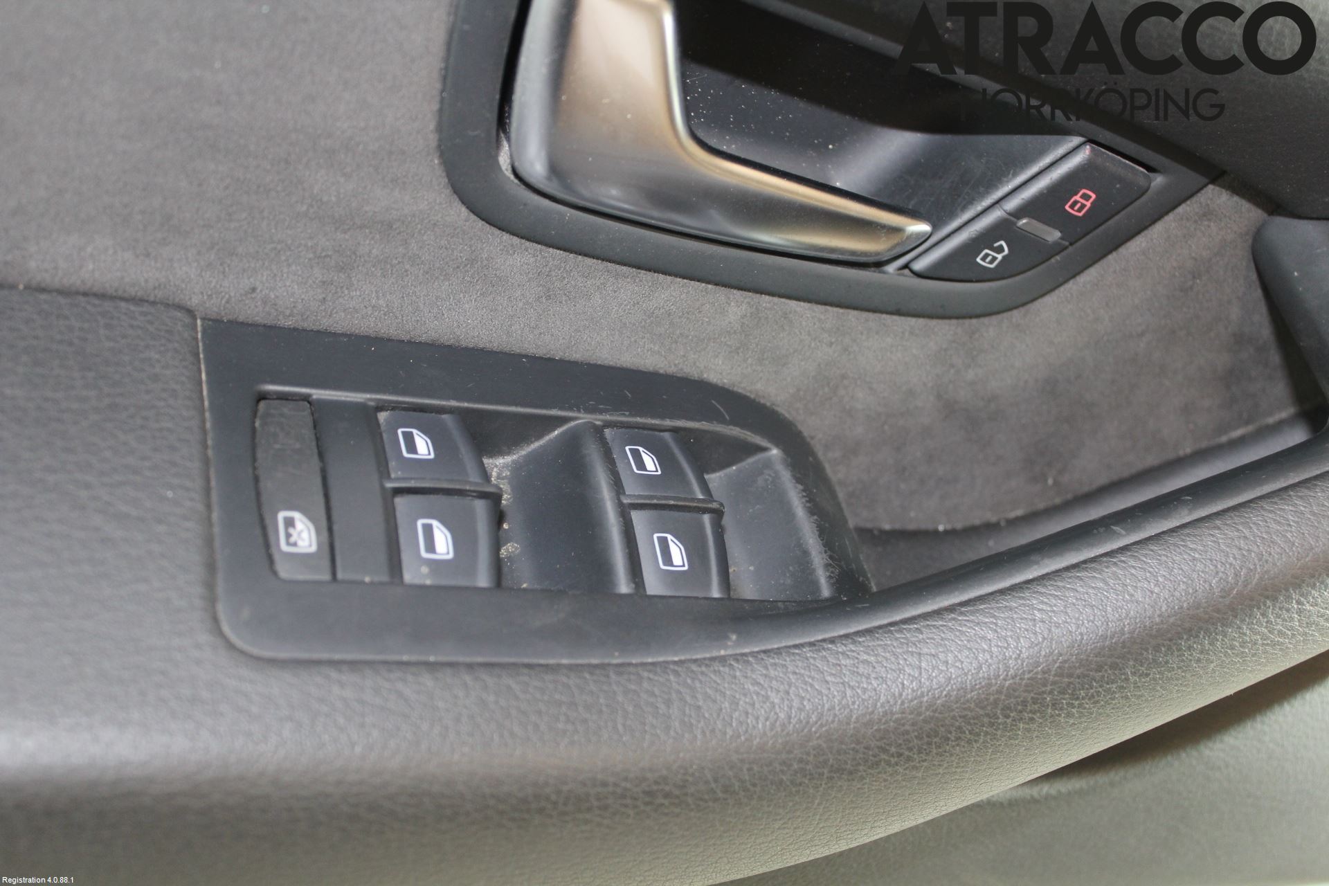 Audi A8/S8 4E  02-09 Dörrklädsel Vä