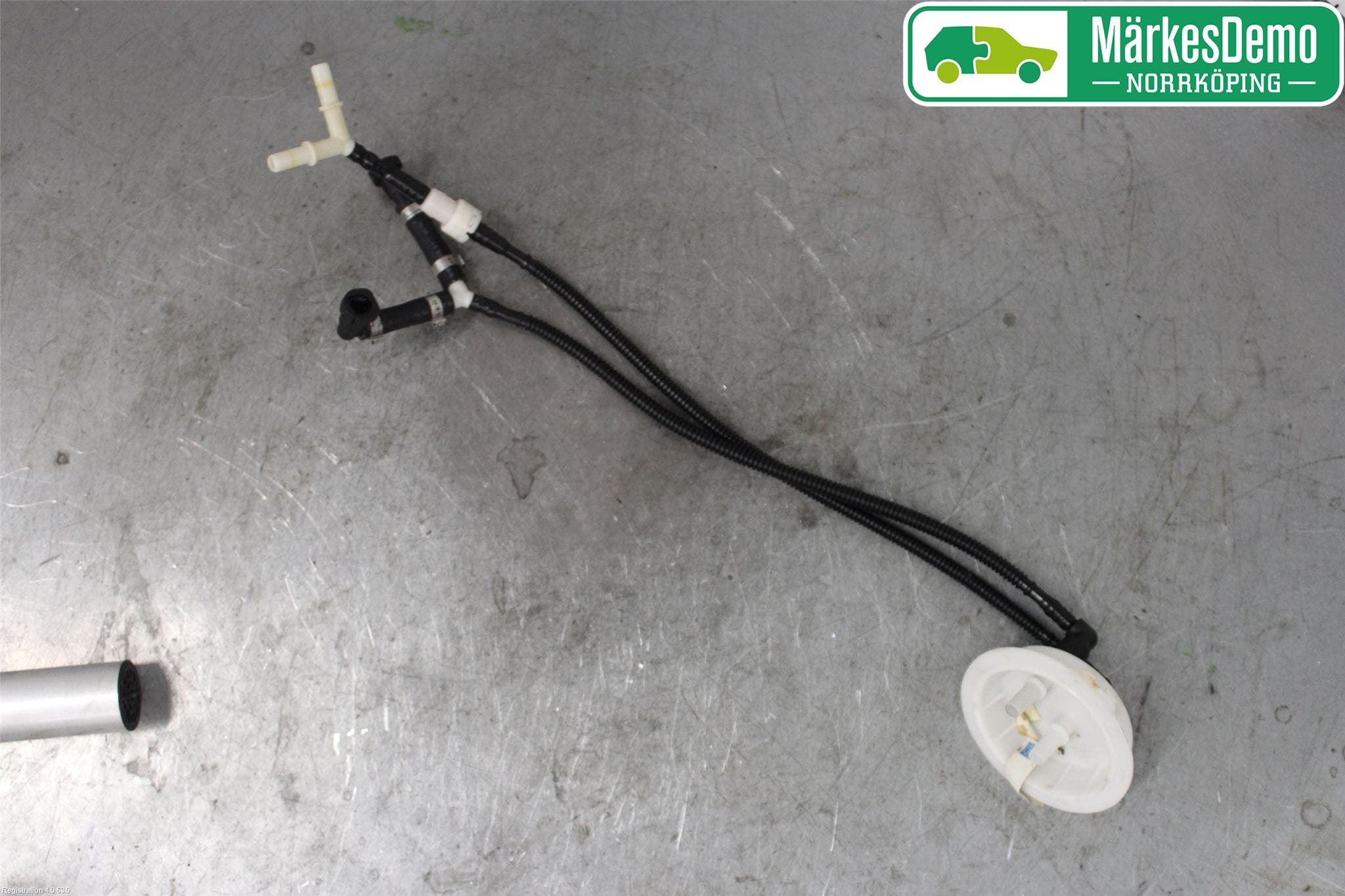 Volkswagen VW PHAETON Bränslepump Konsol-Fäste