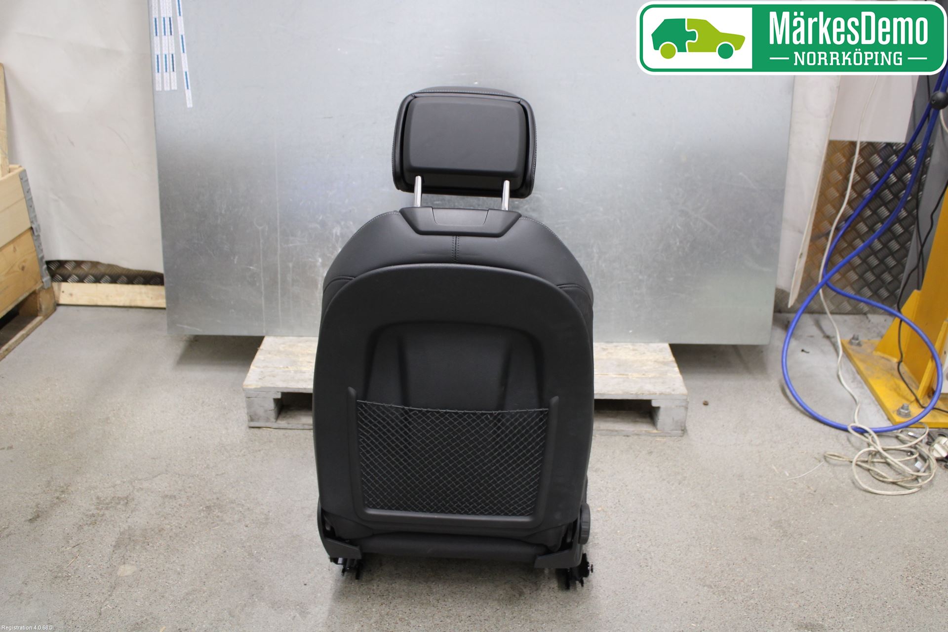 Audi A4/S4 B9 20- Inredning Stol Fram Hö