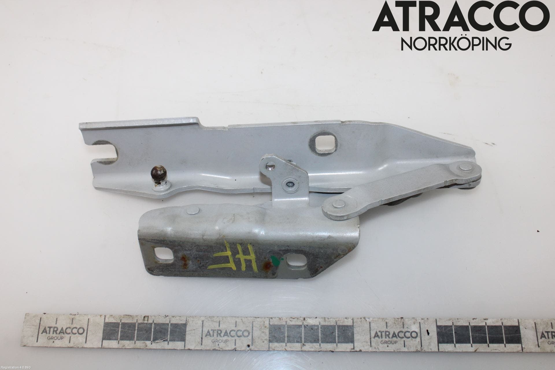 BMW 5 E60/61 Sed/Tou 02-10 Huvgångjärn