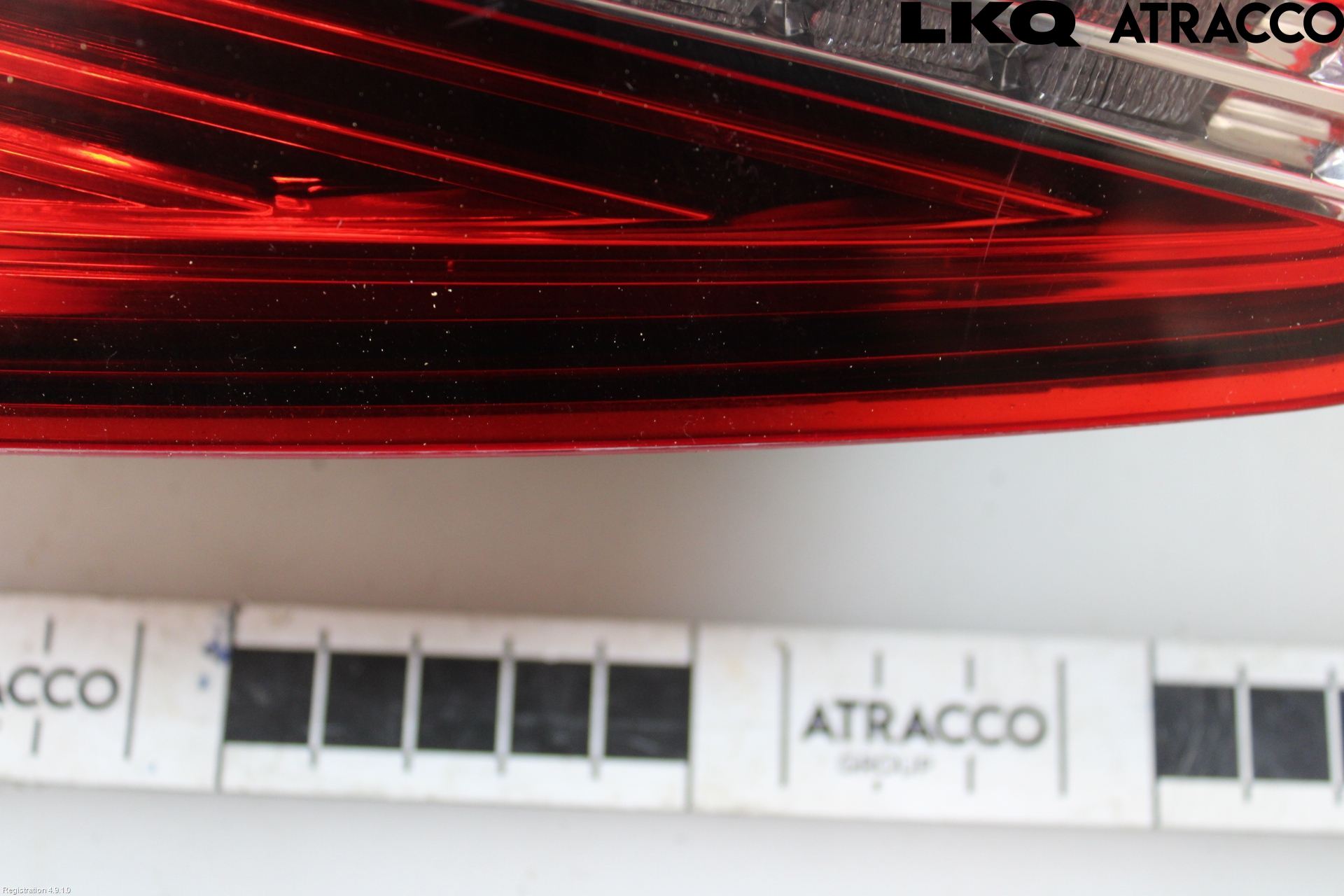Volkswagen VW PASSAT 15-19 Bakljus Lucka Vä