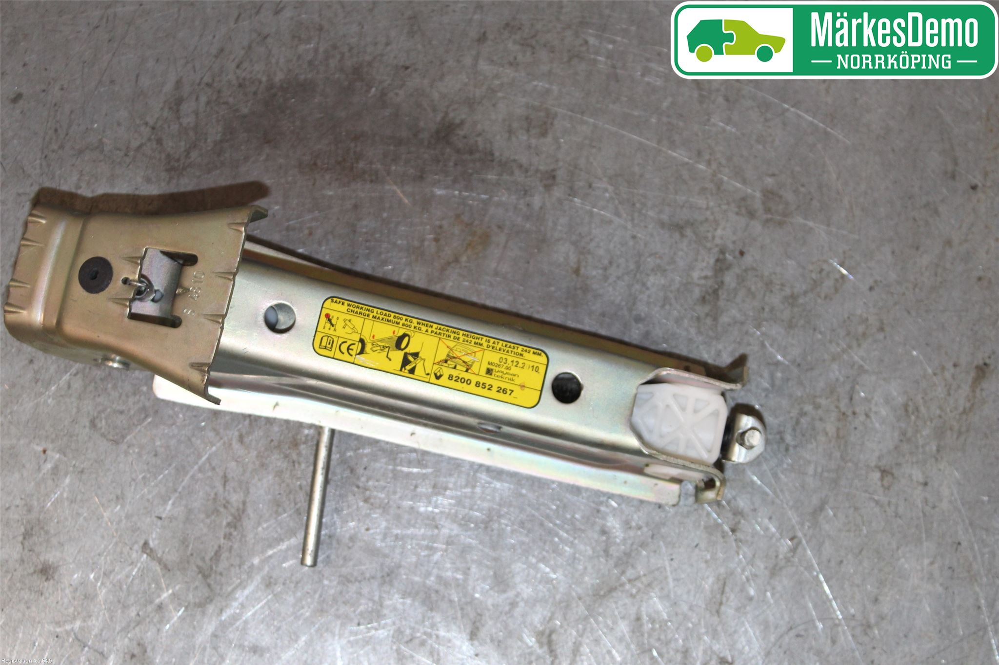 Renault CLIO III  09-12 Domkraft