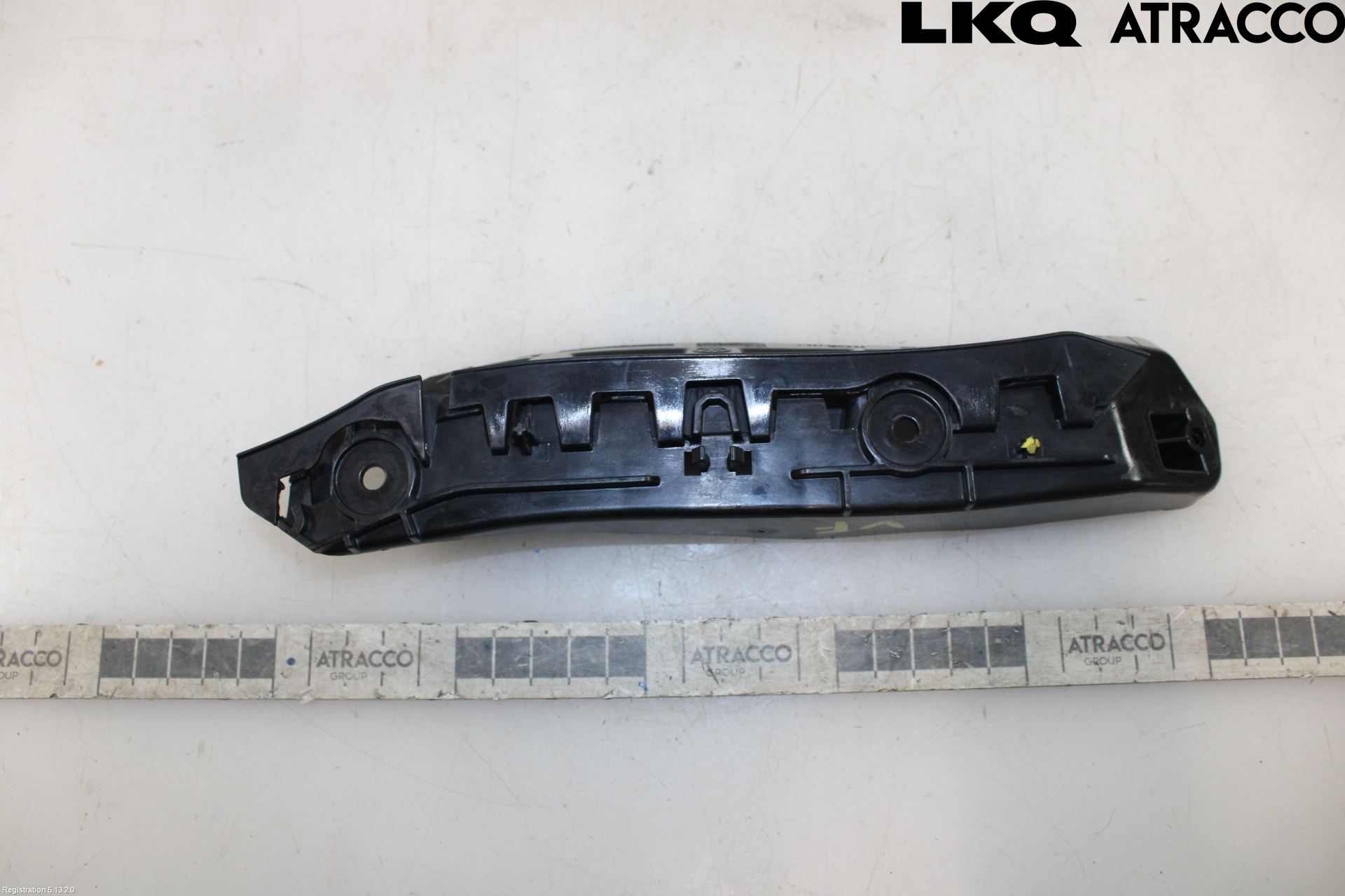 Volkswagen VW ID.7/TOURER 24- Stötfångarfäste Fram Vä