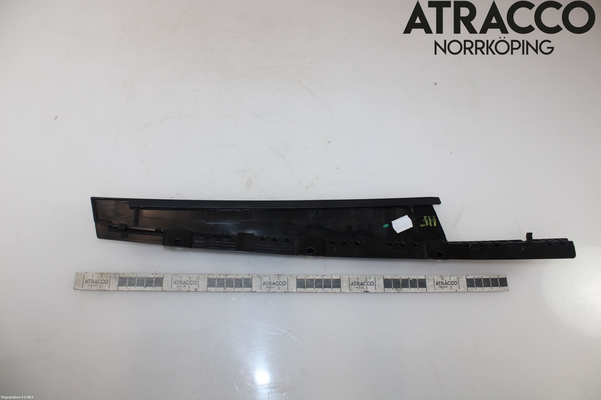 Audi A4/S4 B9 20- Dörr Dekorlist Fram Hö