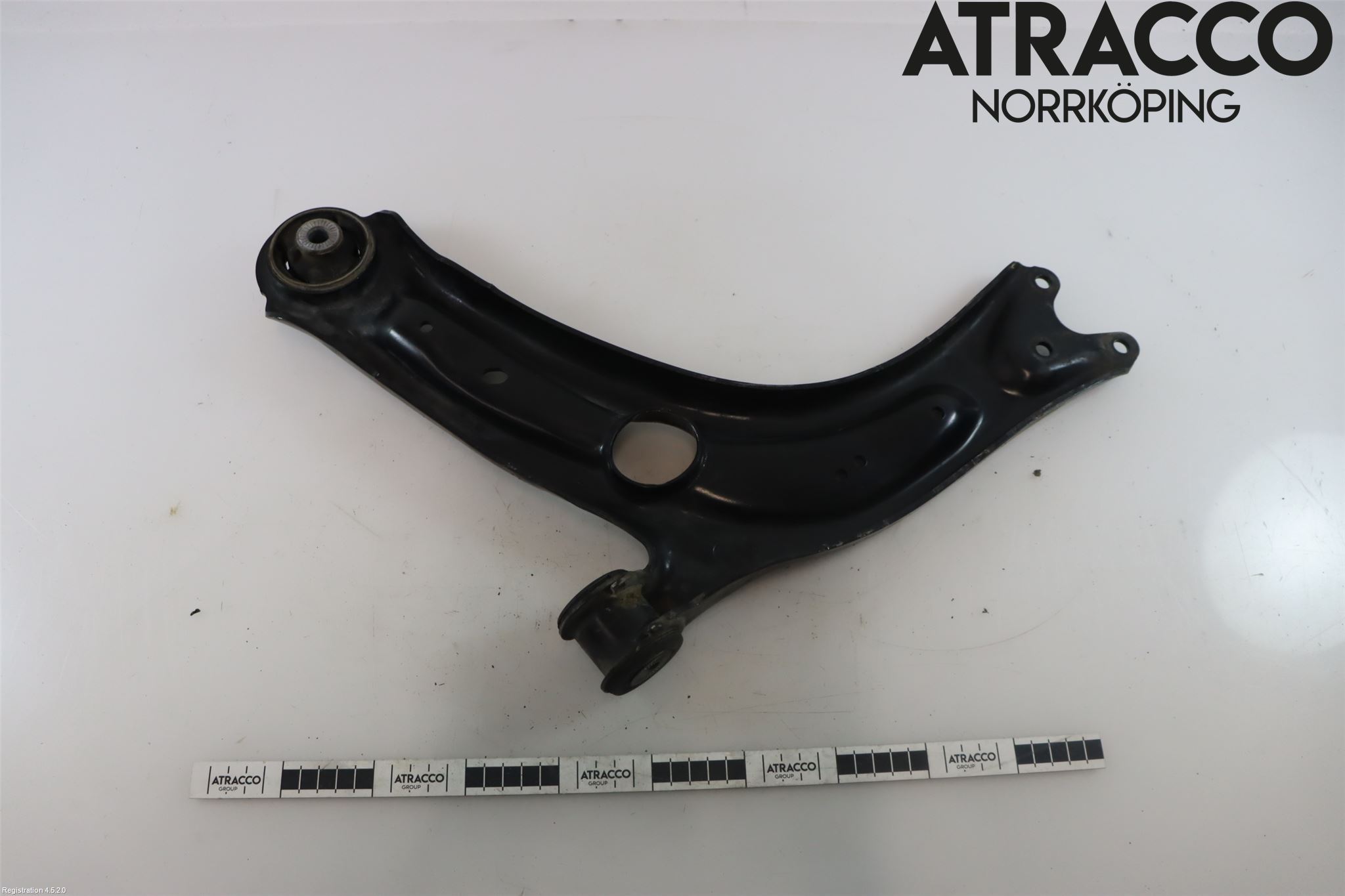 Volkswagen VW PASSAT 15-19 Bärarm Fram Undre Hö