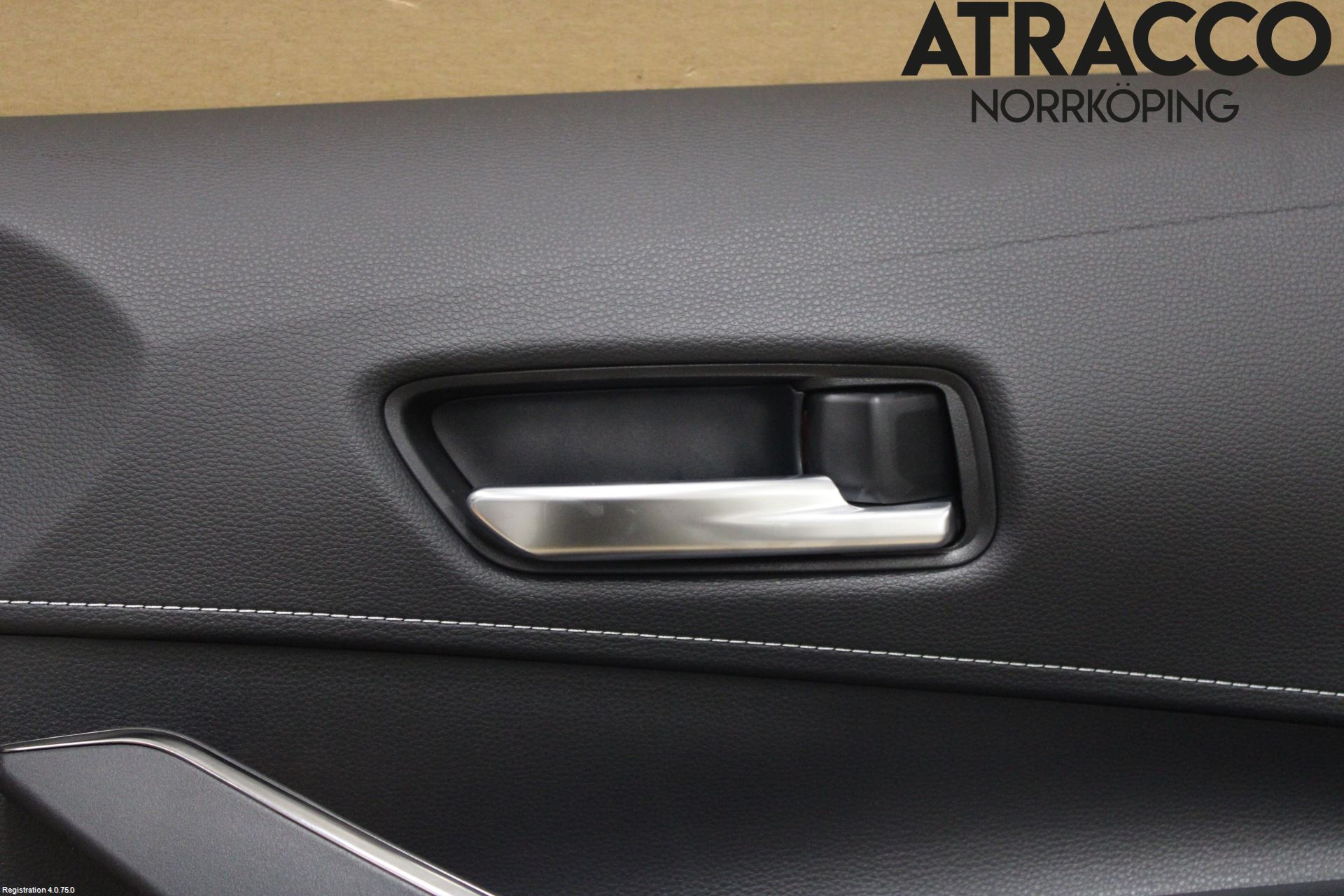 Toyota COROLLA 19- Dörrklädsel Hö