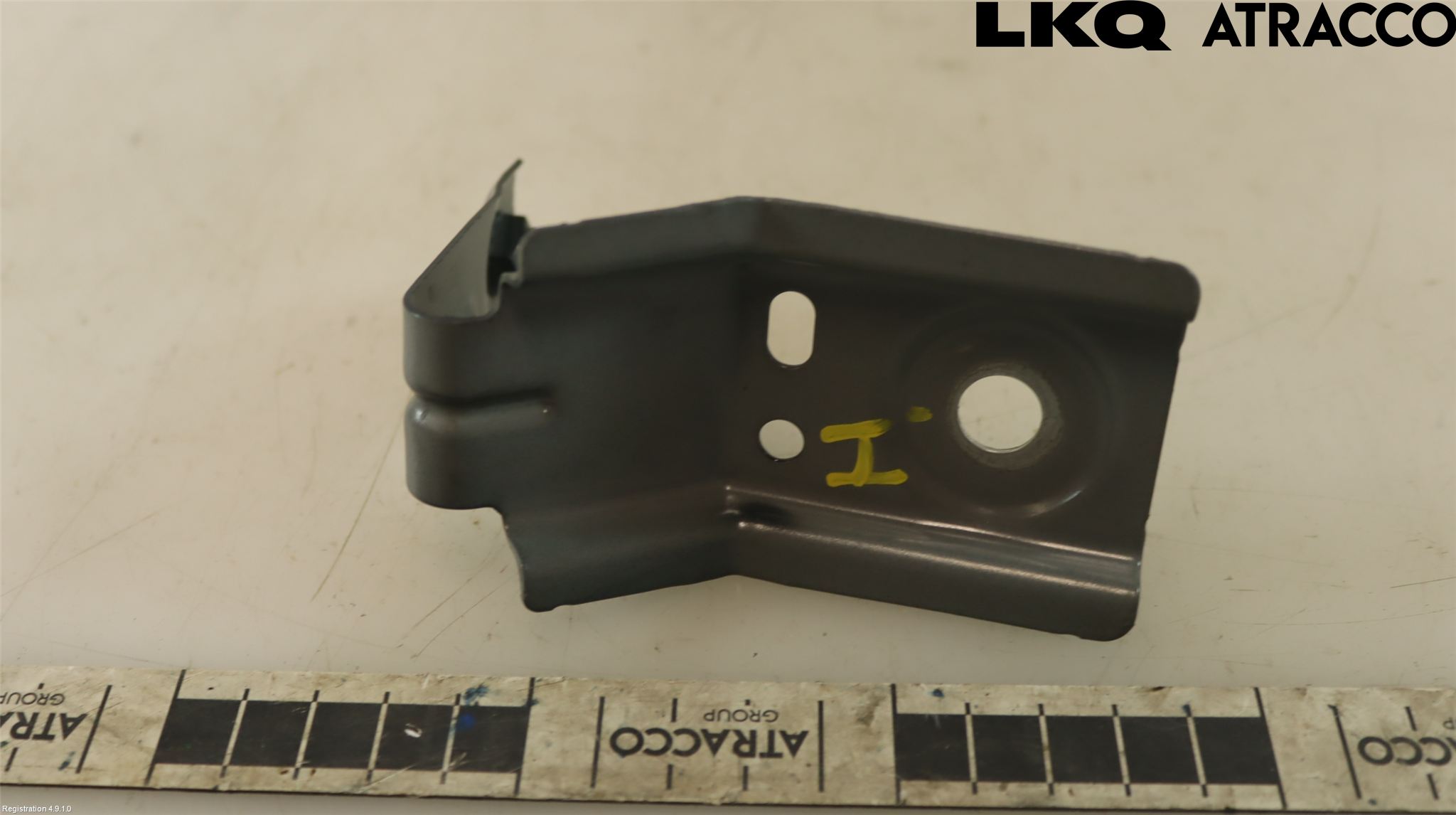 Seat LEON 20- Skärmfäste Fram Hö