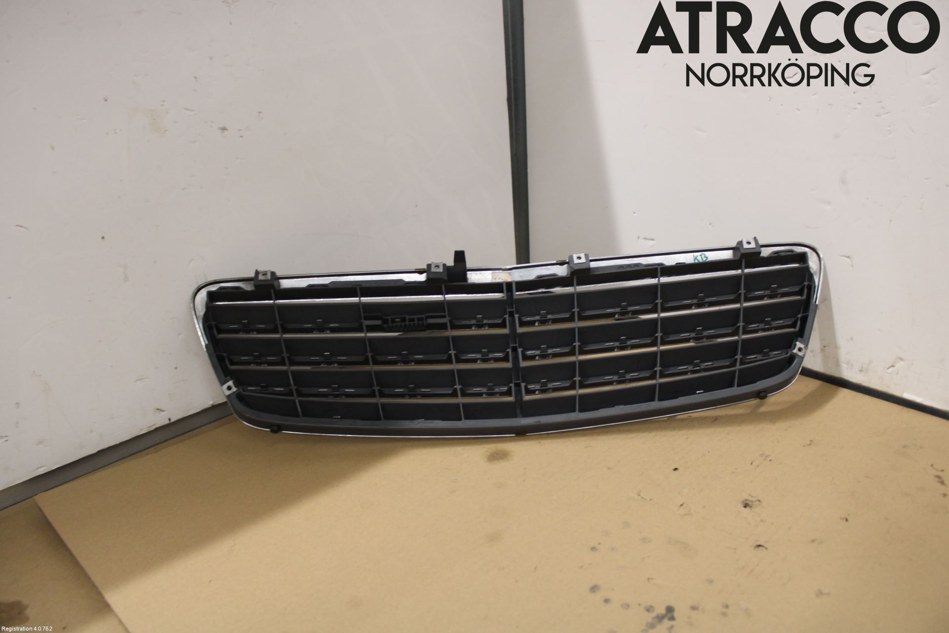 Mercedes-Benz MB C (203) 00-07 Grill Komp