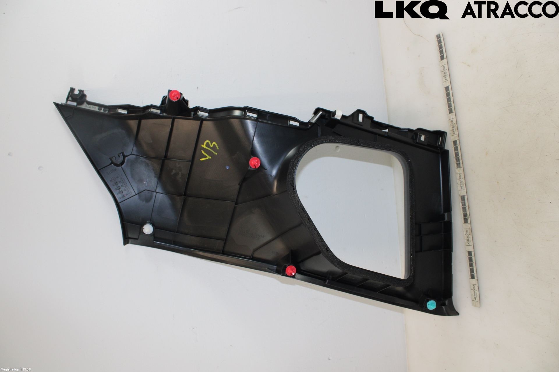 Toyota COROLLA CROSS XG10 22- Inr Plastd A-B-C Stolpe