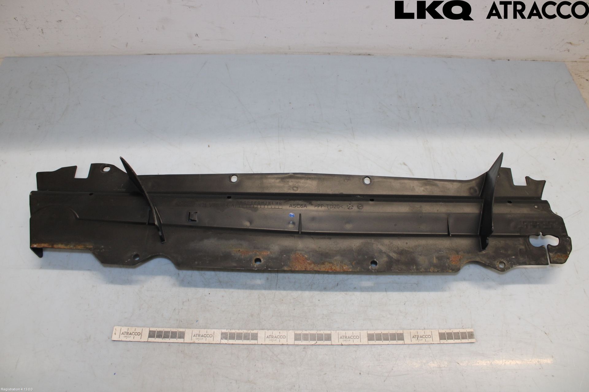Ford TRANSIT/TOURNEO CUSTOM 13-24 Deflektor Plåt-Plast Kylning