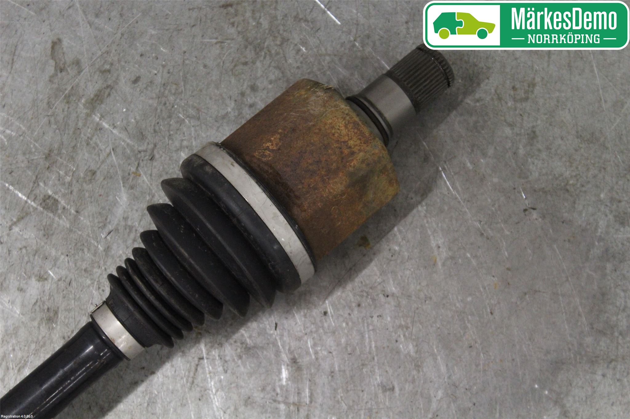 Volkswagen VW TIGUAN 16-24 Drivaxel Fram Vänster