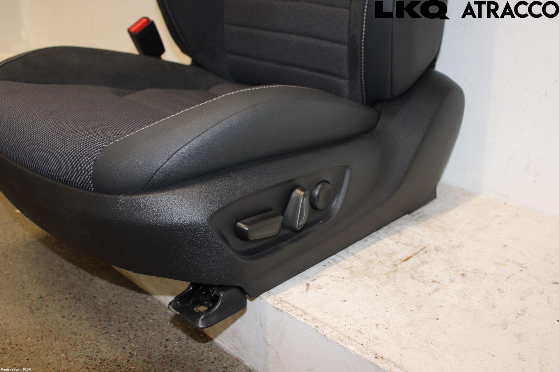 Toyota C-HR 24- Inredning Stol Fram Vä