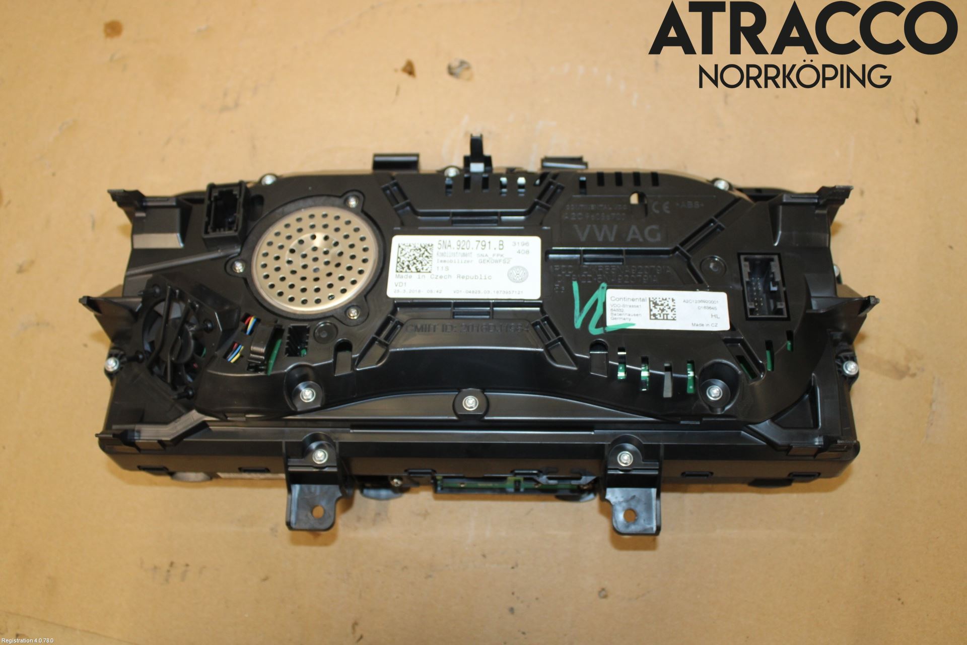 Volkswagen VW TIGUAN 16-24 Instrument Komb