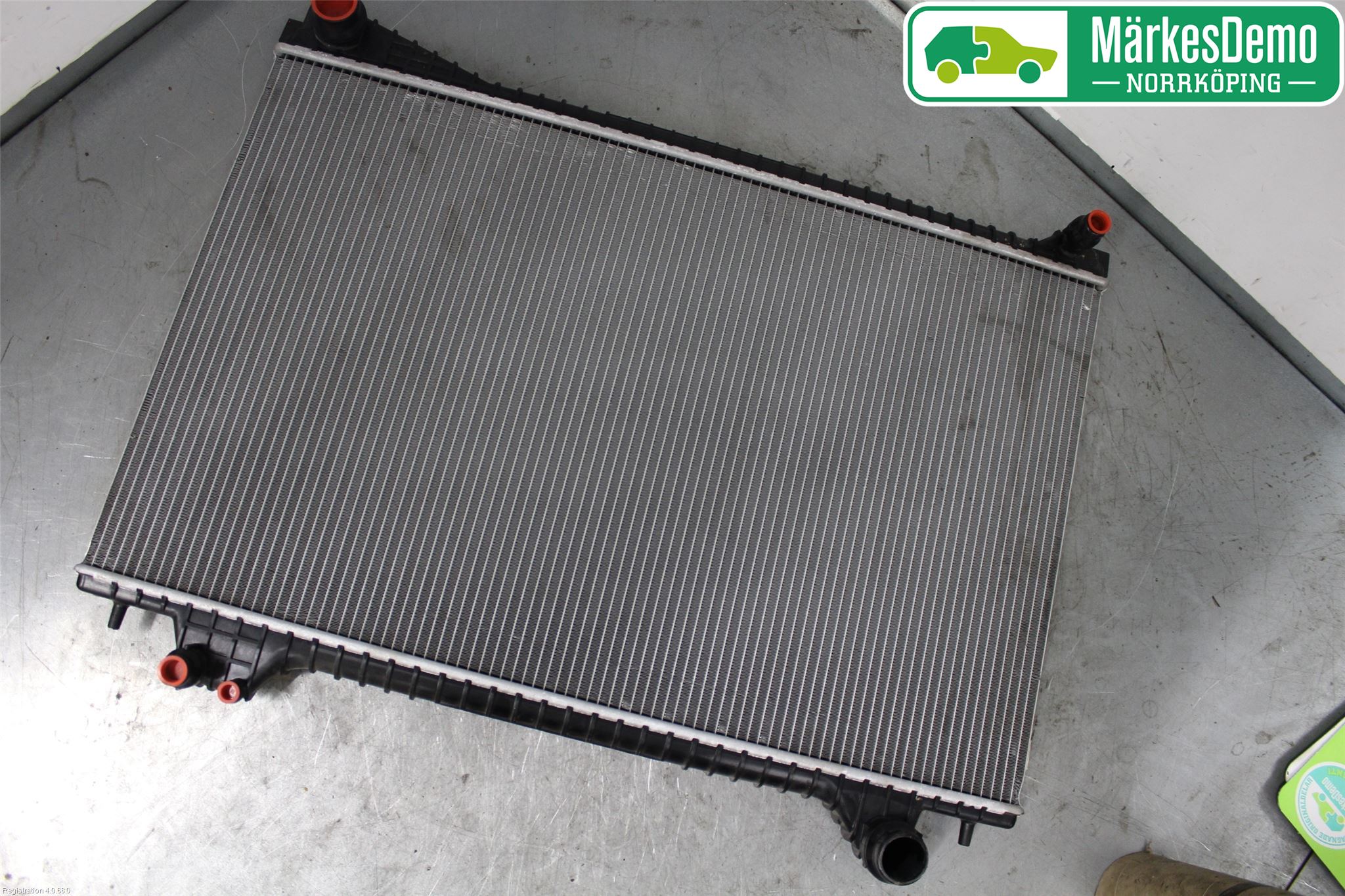Jaguar XE (X760) 15-24 Kylare Aut