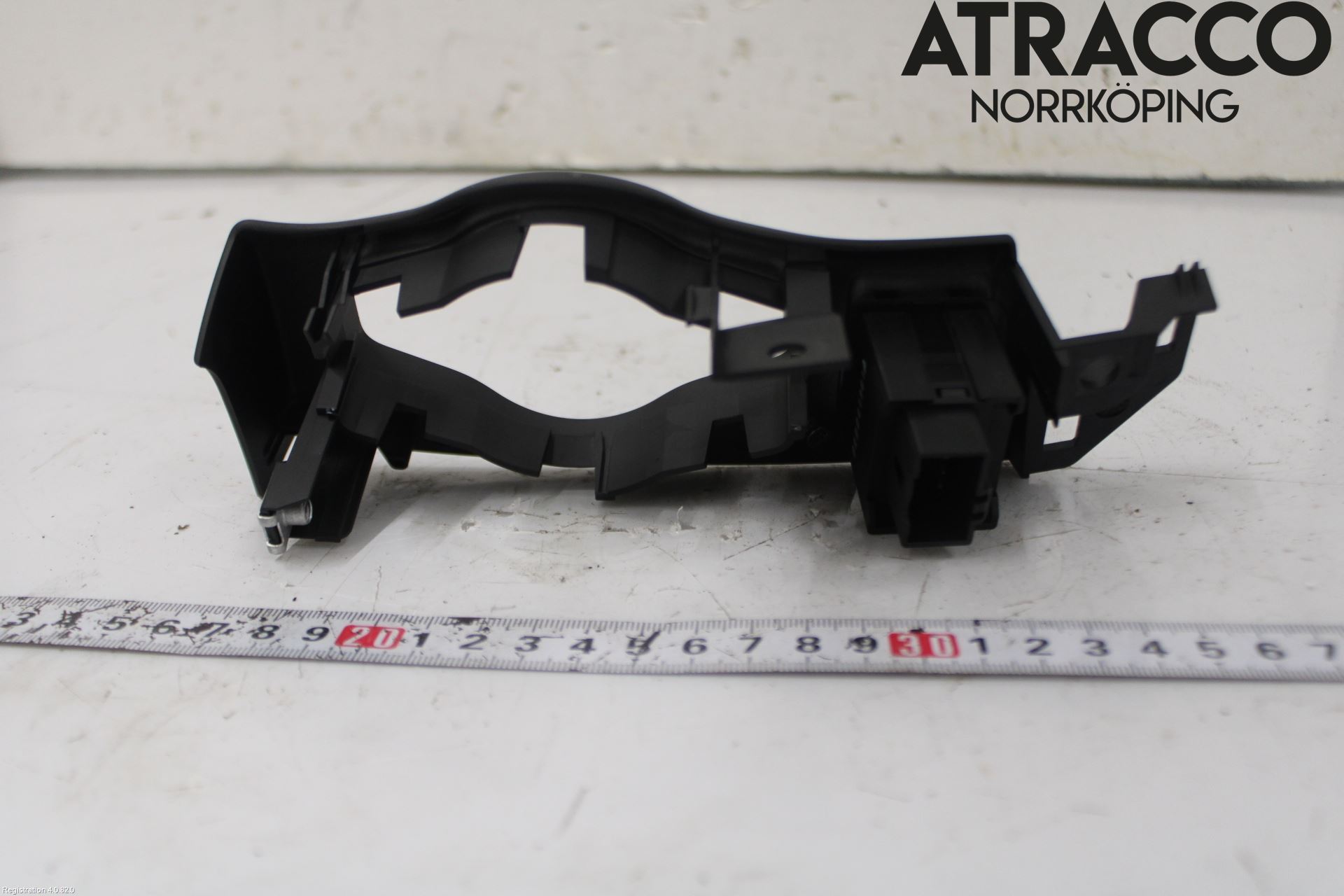 Audi A4/S4 08-11 Instrument-Radio Sarg