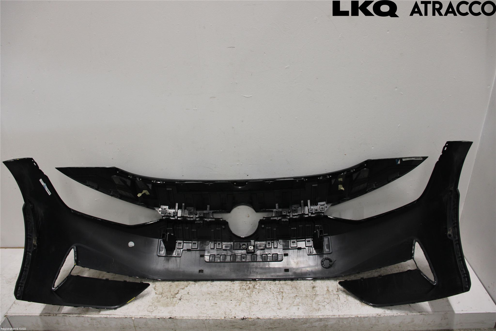 Volkswagen VW ID.7/TOURER 24- Stötfångarbeklädnad Fram
