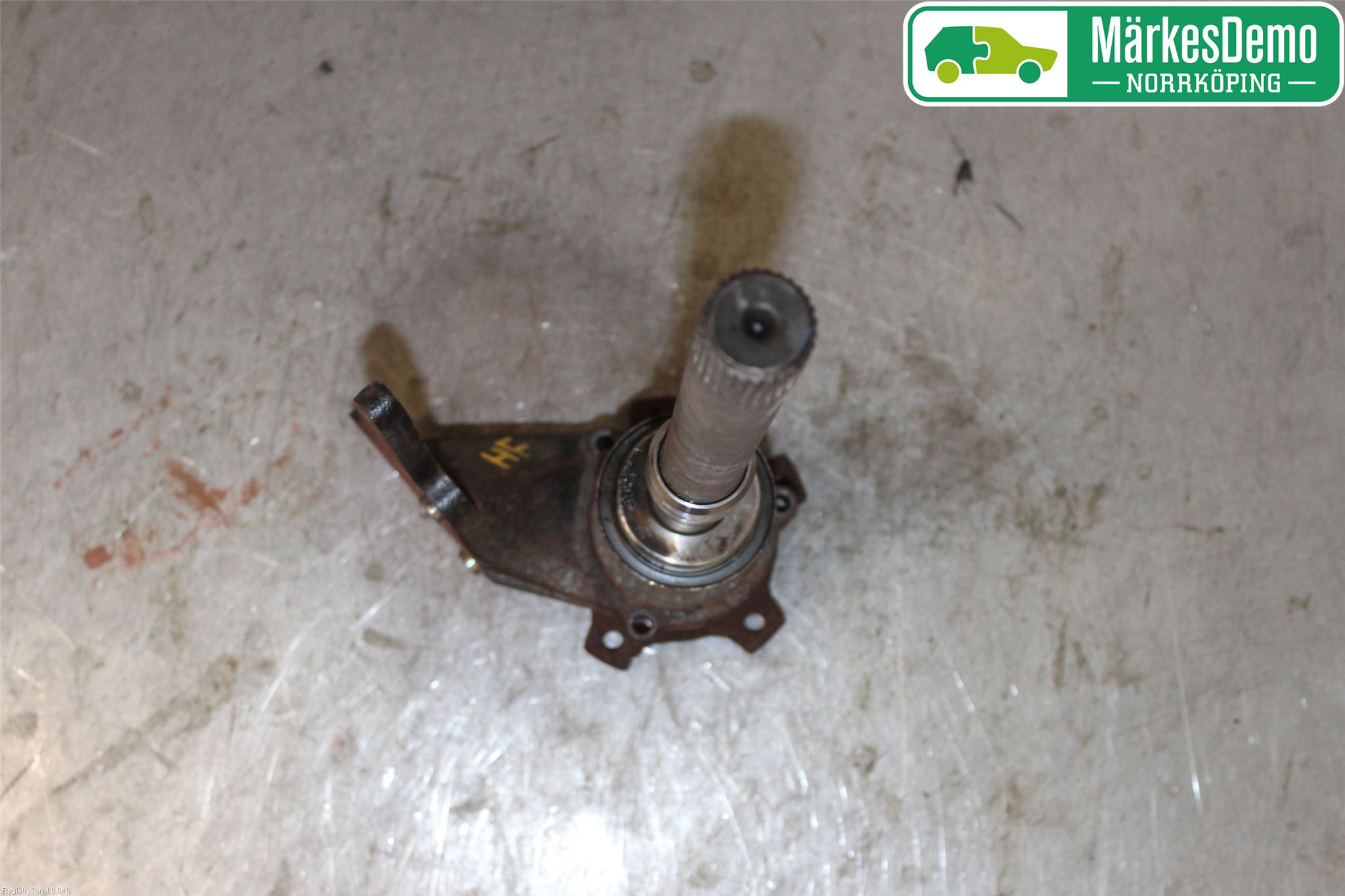 Nissan X-TRAIL     01-07 Drivaxel Fram Höger