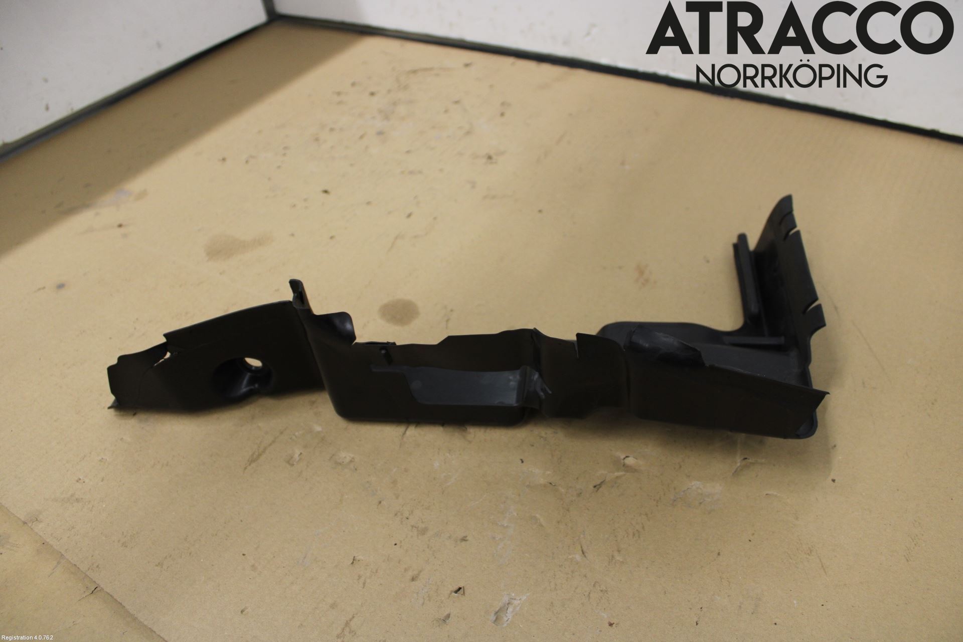 Audi Q2/SQ2 17- Deflektor Plåt-Plast Kylning