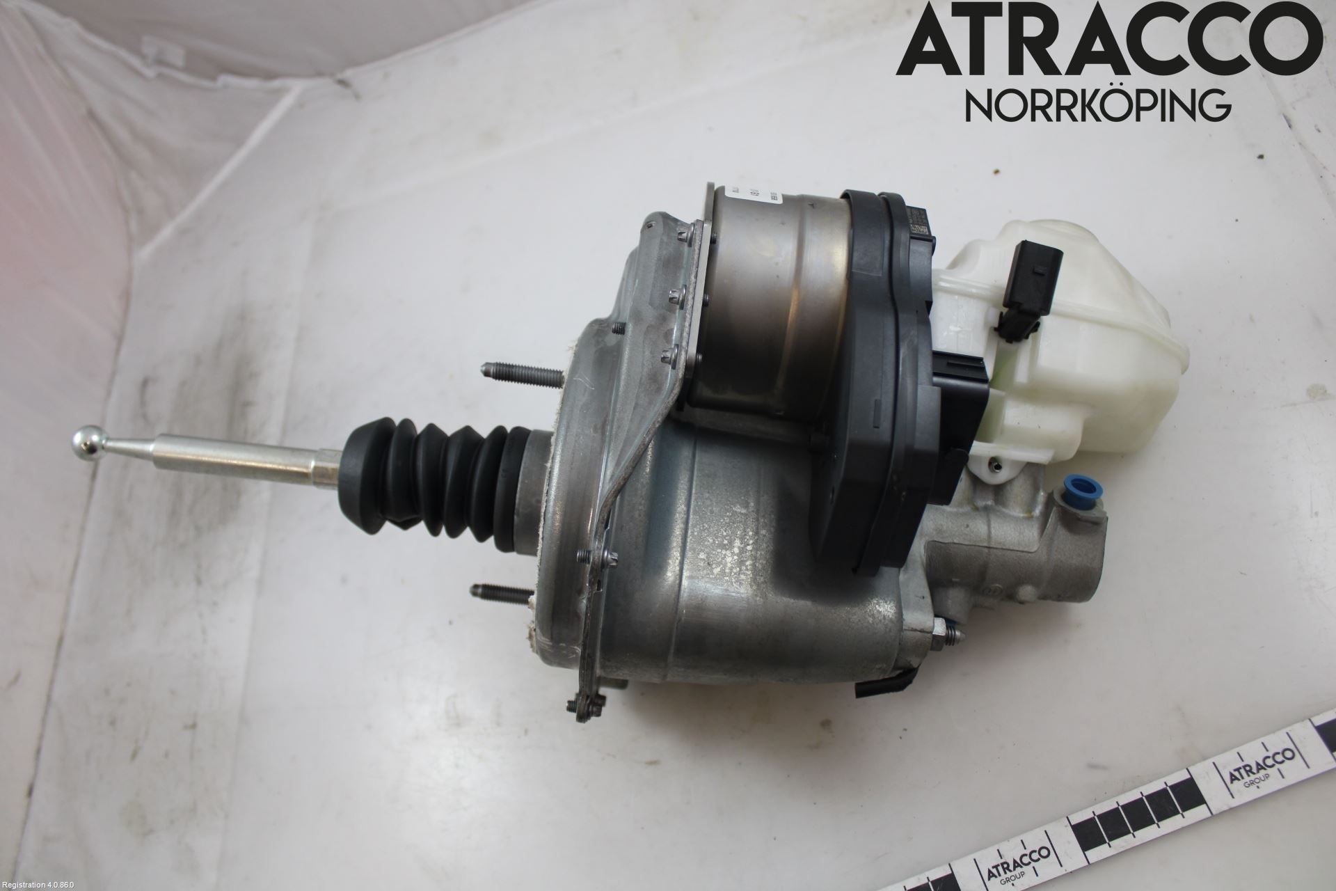 Volkswagen VW GOLF / E-GOLF VIII 20- Bromsservo