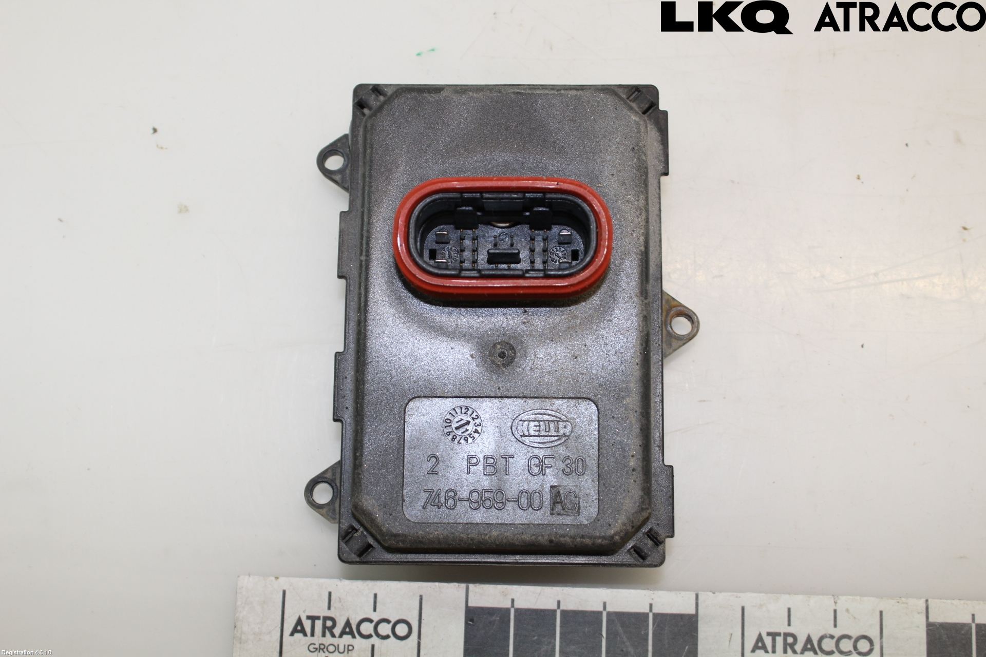 Audi A4 ALLROAD 09-16 Styrenhet Strålkastare