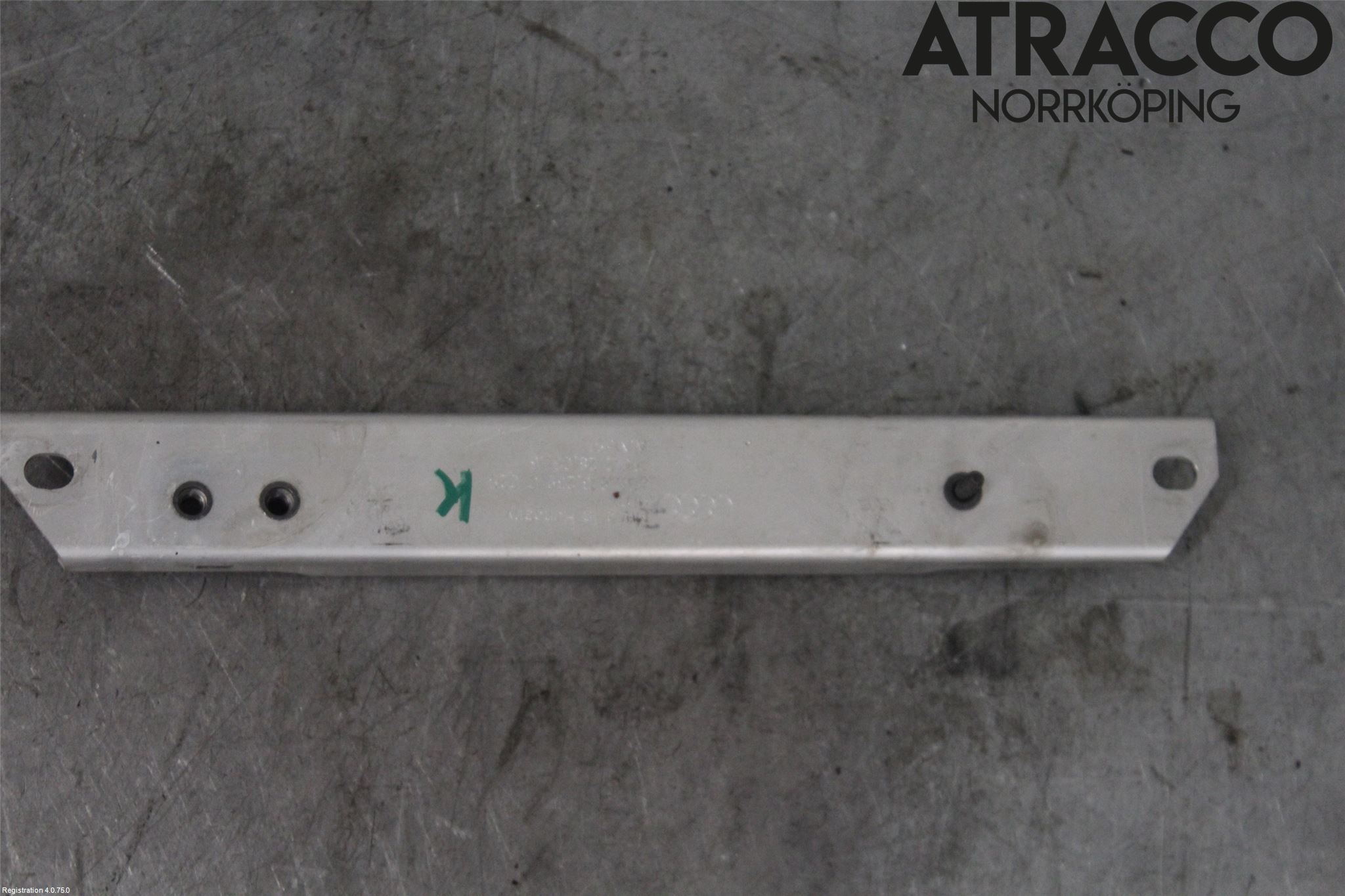 Audi R8 Bakram-Fästbalk