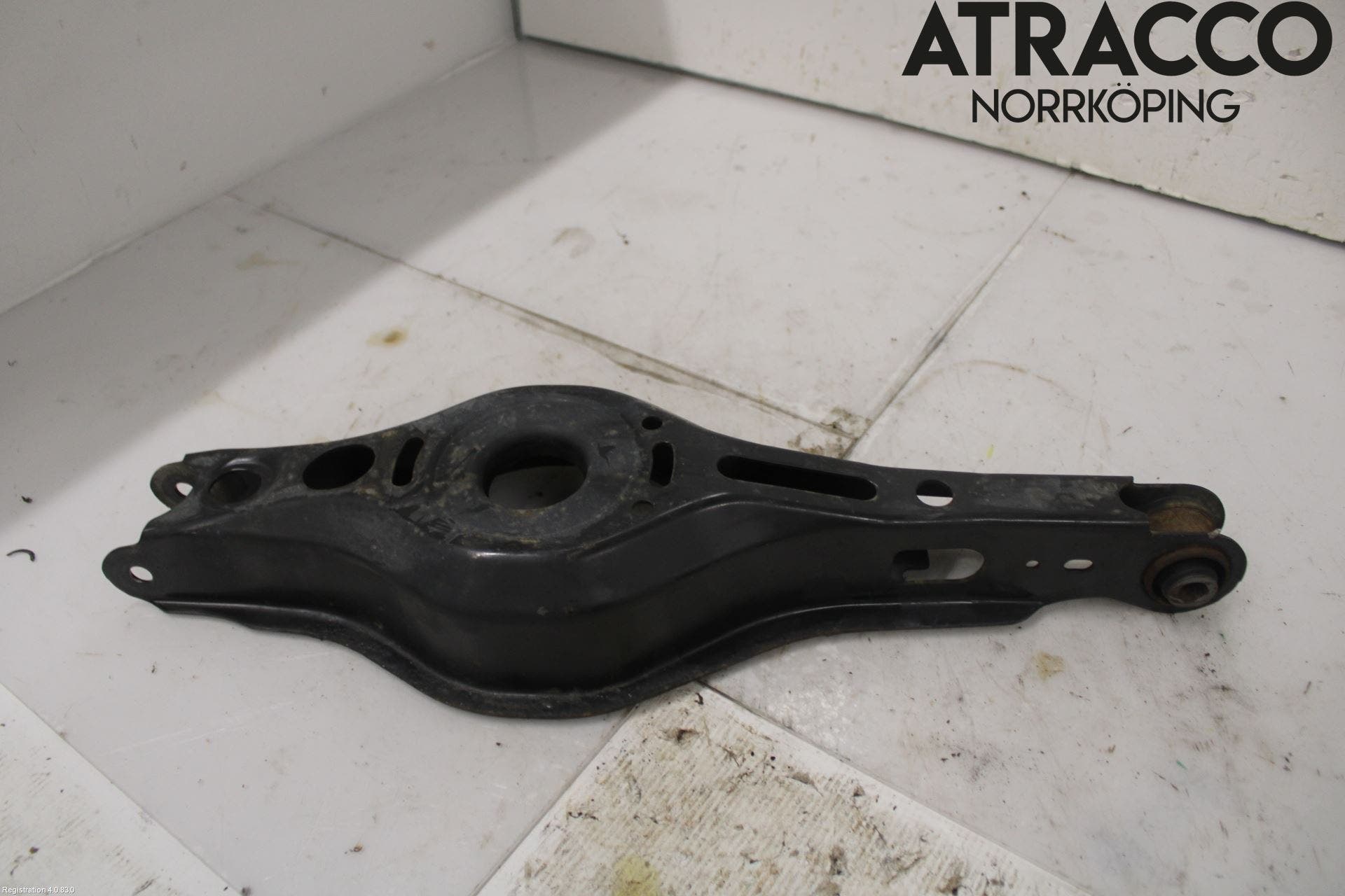 Toyota COROLLA 19- Bärarm Bak Höger