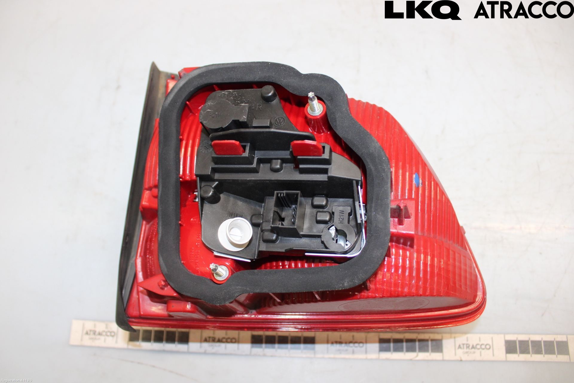 Volkswagen VW TOURAN 10-15 Bakljus Lucka Hö