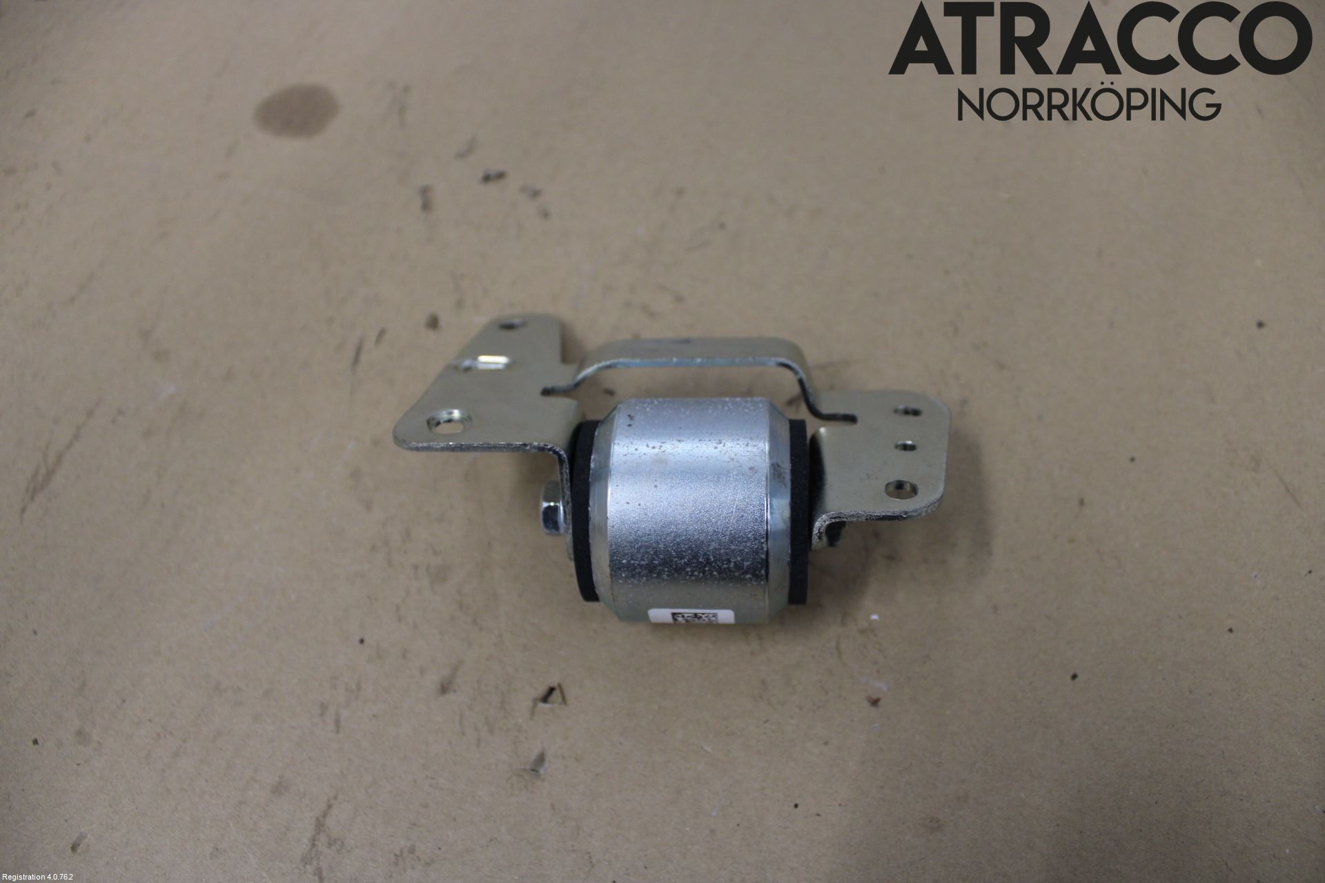 Audi Q2/SQ2 17- Vibrationsdämpare