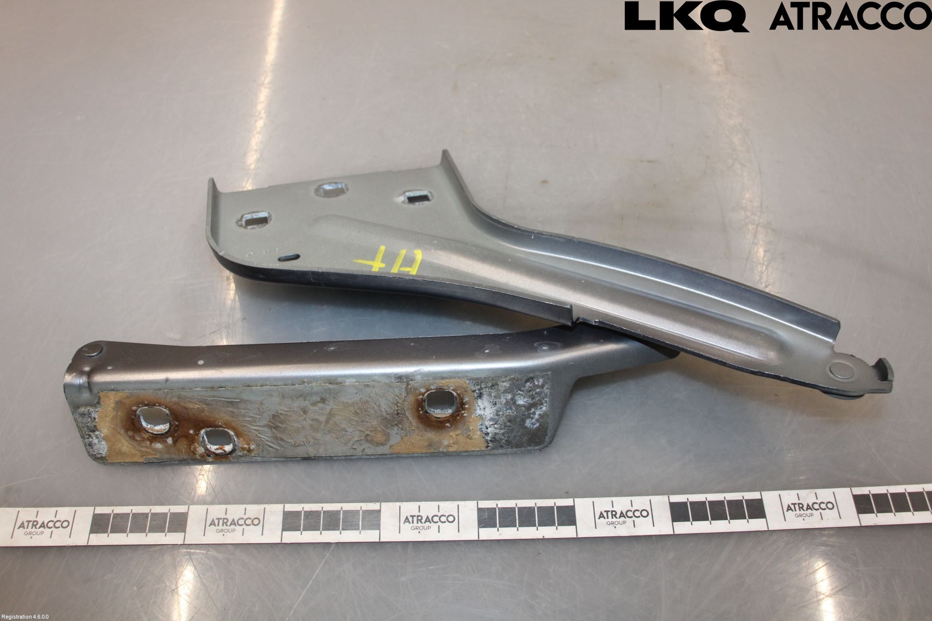 Jaguar F-PACE Huvgångjärn