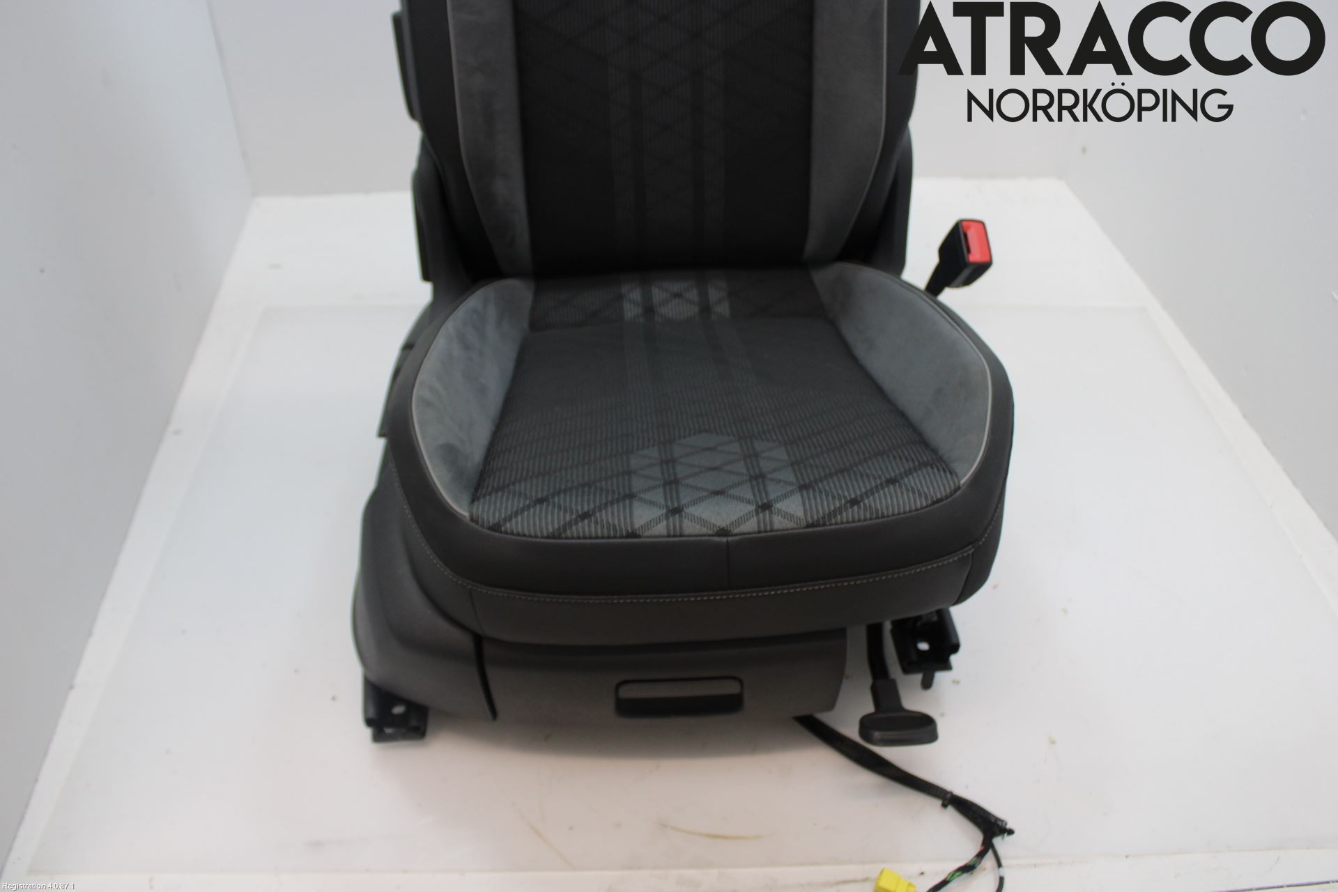 Volkswagen VW TIGUAN 16-24 Inredning Stol Fram Hö